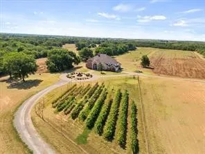 Farm For Sale in Wichita County , 3399 S Peterson Road, Iowa Park, Texas 76367, 4 Bedroom, 4 Bathroom, 2 Garage spaces, 5,538 Sqft, built in 1998, mls#21379946, Real Estate Agent in Iowa Park, Homes For Sale in Wichita county, Homes For Sale in Iowa Park, Realtor in Iowa Park Texas, Real Estate Brokerage Independent Realty Texas, Luminita Cordes Realtor