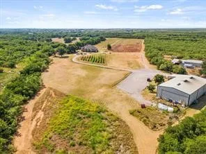 Farm For Sale in Wichita County , 3399 S Peterson Road, Iowa Park, Texas 76367, 4 Bedroom, 4 Bathroom, 2 Garage spaces, 5,538 Sqft, built in 1998, mls#21379946, Real Estate Agent in Iowa Park, Homes For Sale in Wichita county, Homes For Sale in Iowa Park, Realtor in Iowa Park Texas, Real Estate Brokerage Independent Realty Texas, Luminita Cordes Realtor