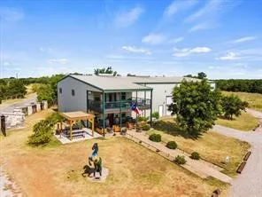 Farm For Sale in Wichita County , 3399 S Peterson Road, Iowa Park, Texas 76367, 4 Bedroom, 4 Bathroom, 2 Garage spaces, 5,538 Sqft, built in 1998, mls#21379946, Real Estate Agent in Iowa Park, Homes For Sale in Wichita county, Homes For Sale in Iowa Park, Realtor in Iowa Park Texas, Real Estate Brokerage Independent Realty Texas, Luminita Cordes Realtor