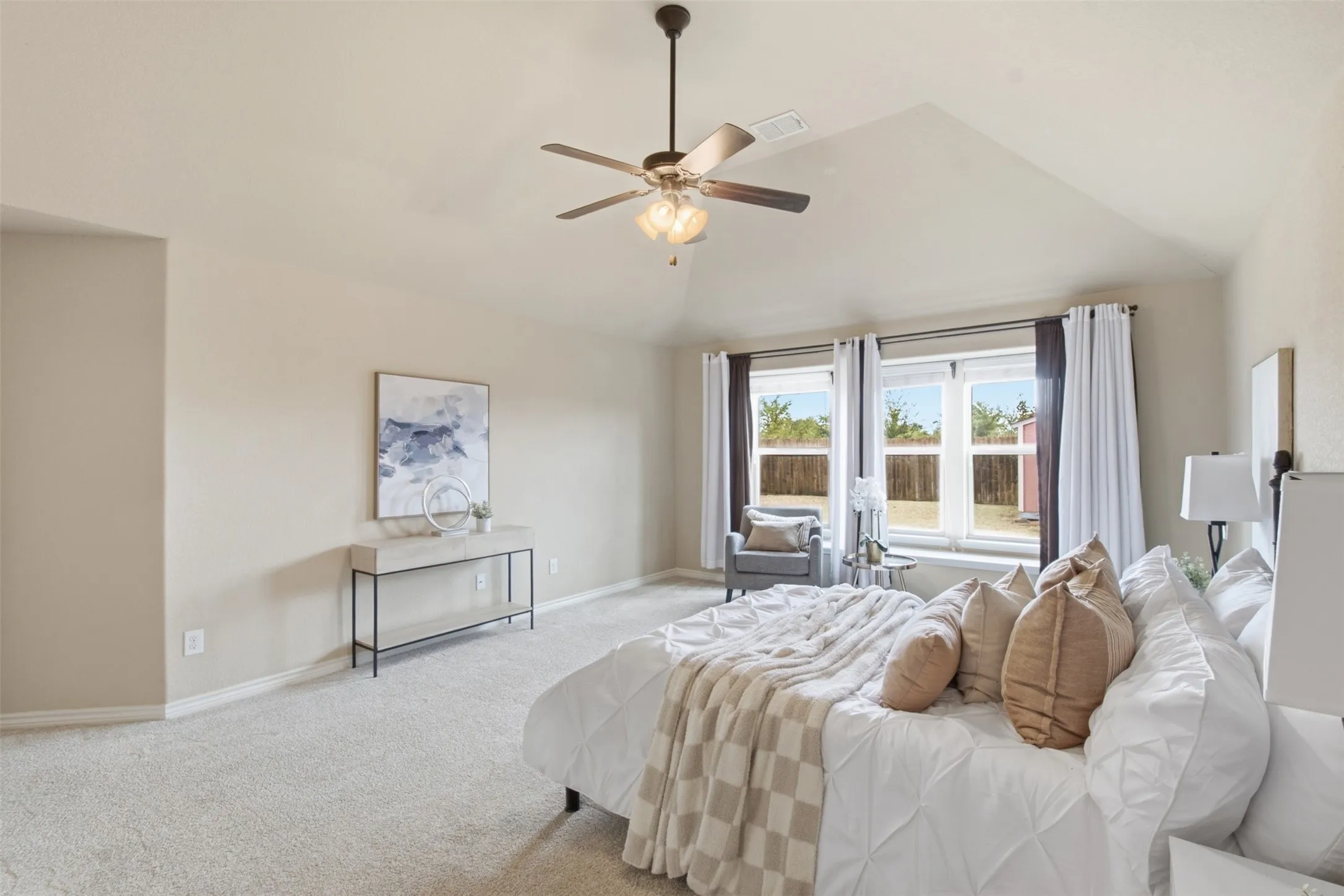 Single Family Residence For Sale in Hunt County , 2912 Glenoaks Drive, Royse City, Texas 75189, 4 Bedroom, 2 Bathroom, 2 Garage spaces, 2,149 Sqft, built in 2011, mls#21379850, Real Estate Agent in Royse City, Homes For Sale in Hunt county, Homes For Sale in Royse City, Realtor in Royse City Texas, Real Estate Brokerage Independent Realty Texas, Luminita Cordes Realtor