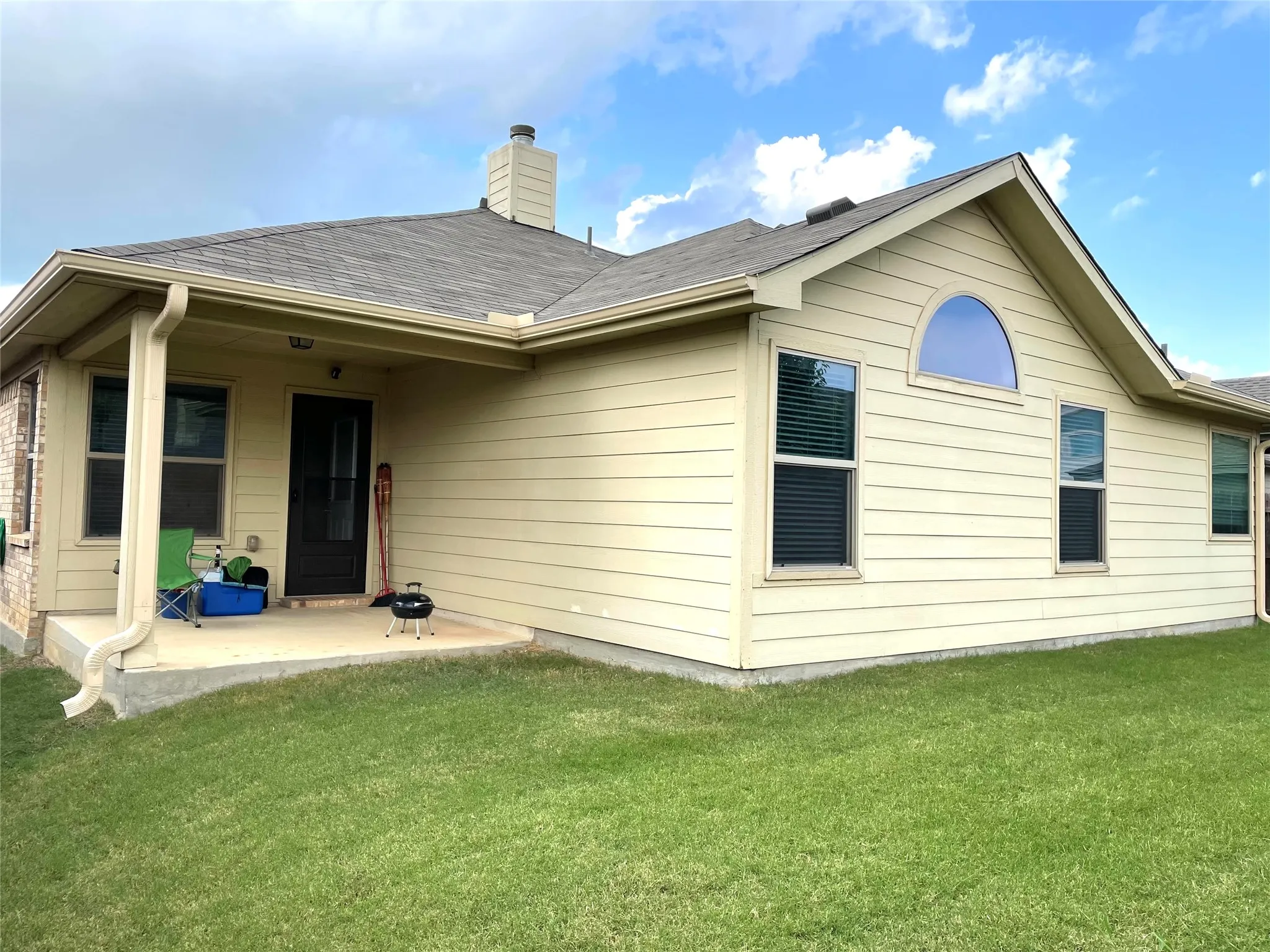 Single Family Residence For Rent in Tarrant County , 3964 Long Hollow Road, Fort Worth, Texas 76262, 4 Bedroom, 2 Bathroom, 2 Garage spaces, 2,142 Sqft, built in 2010, mls#21379955, Real Estate Agent in Fort Worth, Homes For Rent in Tarrant county, Homes For Rent in Fort Worth, Realtor in Fort Worth Texas, Real Estate Brokerage Independent Realty Texas, Luminita Cordes Realtor