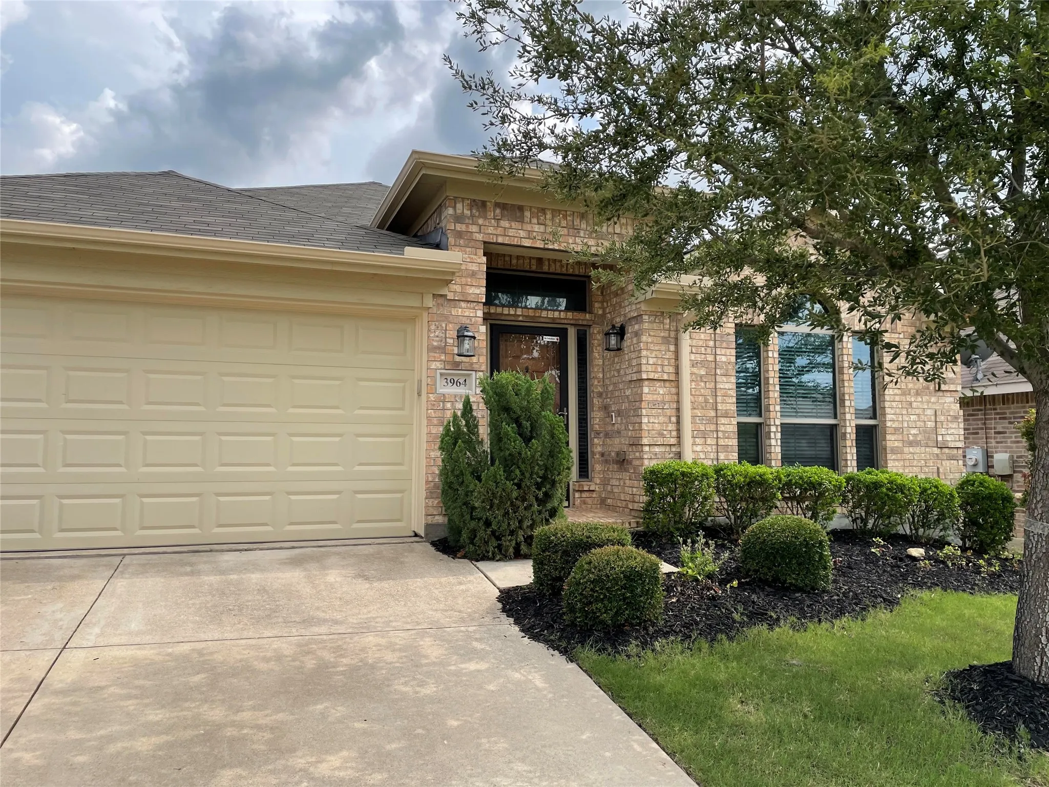 Single Family Residence For Rent in Tarrant County , 3964 Long Hollow Road, Fort Worth, Texas 76262, 4 Bedroom, 2 Bathroom, 2 Garage spaces, 2,142 Sqft, built in 2010, mls#21379955, Real Estate Agent in Fort Worth, Homes For Rent in Tarrant county, Homes For Rent in Fort Worth, Realtor in Fort Worth Texas, Real Estate Brokerage Independent Realty Texas, Luminita Cordes Realtor