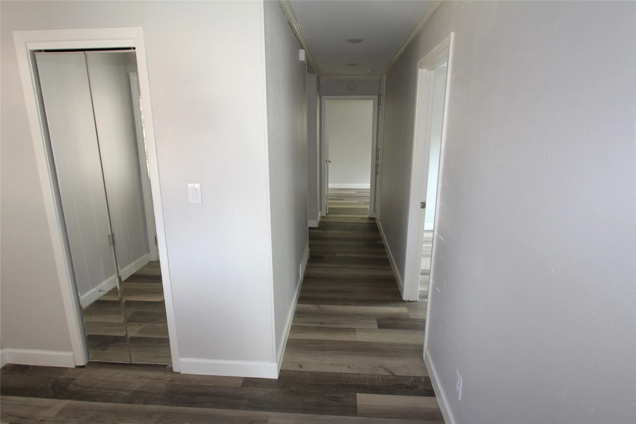 Single Family Residence For Sale in Tarrant County , 1103 Bryant Street, Benbrook, Texas 76126, 4 Bedroom, 2 Bathroom, 2 Garage spaces, 1,948 Sqft, built in 1959, mls#21379951, Real Estate Agent in Benbrook, Homes For Sale in Tarrant county, Homes For Sale in Benbrook, Realtor in Benbrook Texas, Real Estate Brokerage Independent Realty Texas, Luminita Cordes Realtor