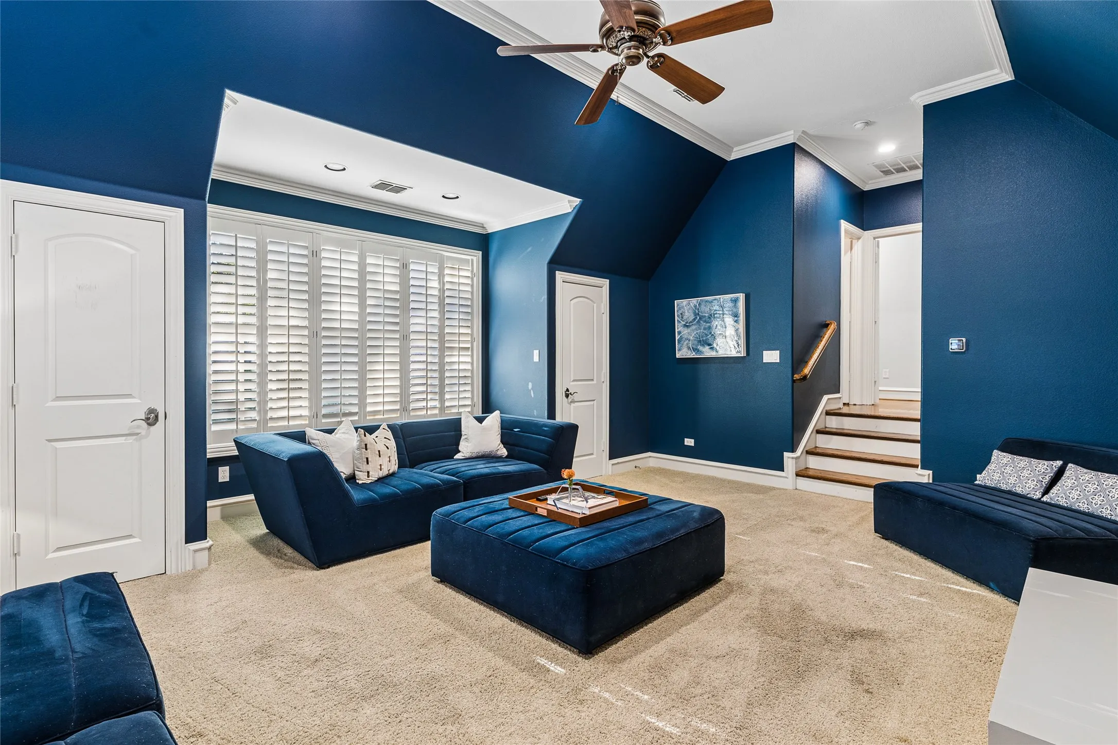 Single Family Residence For Sale in Dallas County , 4041 Bryn Mawr Drive, University Park, Texas 75225, 5 Bedroom, 8 Bathroom, 2 Garage spaces, 5,263 Sqft, built in 2006, mls#21377607, Real Estate Agent in University Park, Homes For Sale in Dallas county, Homes For Sale in University Park, Realtor in University Park Texas, Real Estate Brokerage Independent Realty Texas, Luminita Cordes Realtor