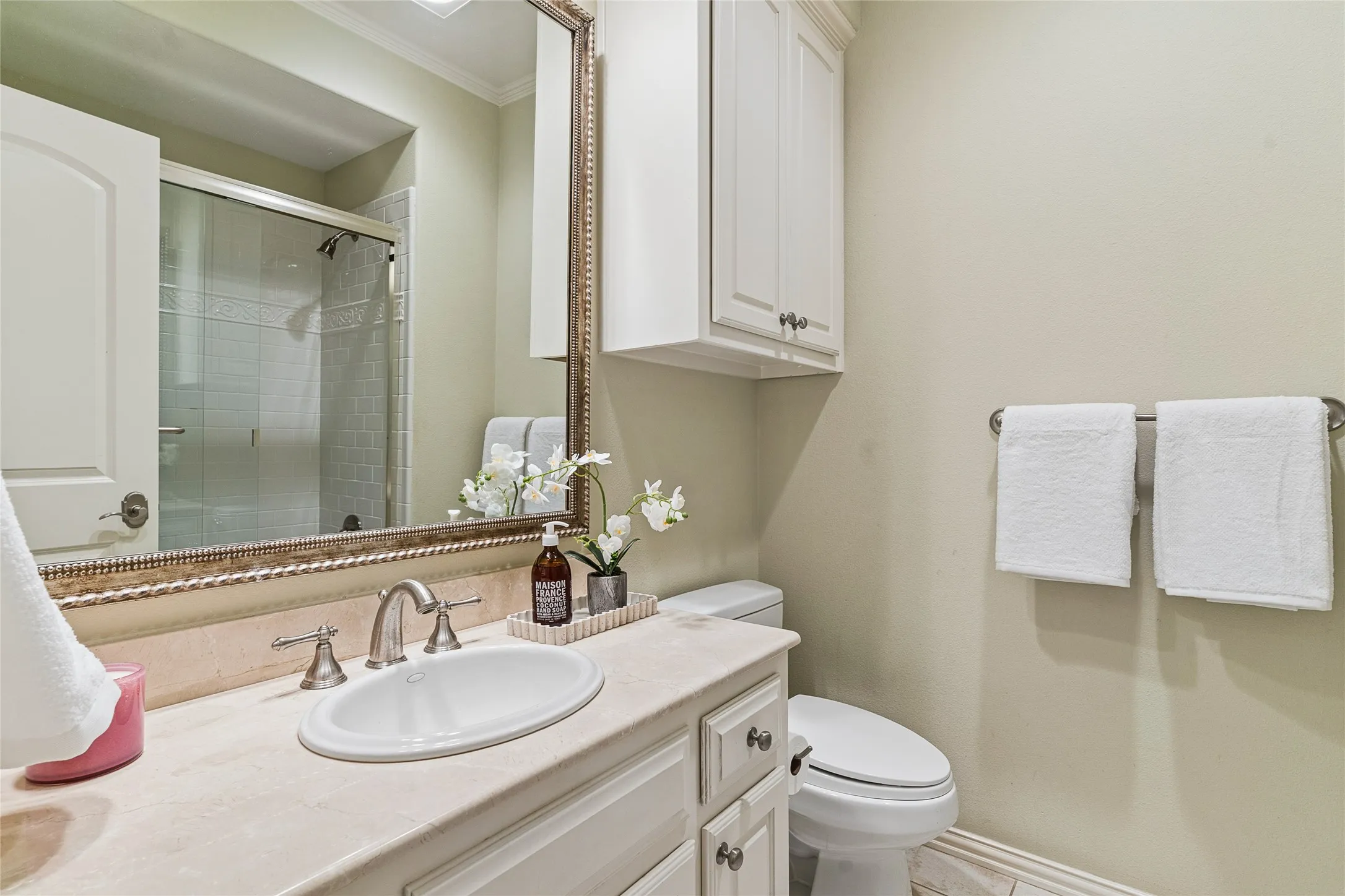 Single Family Residence For Sale in Dallas County , 4041 Bryn Mawr Drive, University Park, Texas 75225, 5 Bedroom, 8 Bathroom, 2 Garage spaces, 5,263 Sqft, built in 2006, mls#21377607, Real Estate Agent in University Park, Homes For Sale in Dallas county, Homes For Sale in University Park, Realtor in University Park Texas, Real Estate Brokerage Independent Realty Texas, Luminita Cordes Realtor