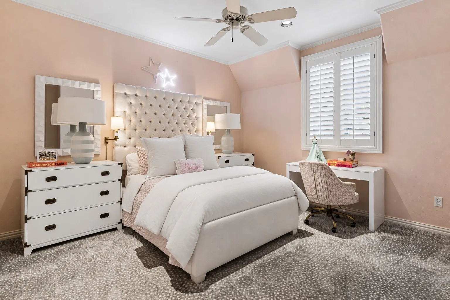 Single Family Residence For Sale in Dallas County , 4041 Bryn Mawr Drive, University Park, Texas 75225, 5 Bedroom, 8 Bathroom, 2 Garage spaces, 5,263 Sqft, built in 2006, mls#21377607, Real Estate Agent in University Park, Homes For Sale in Dallas county, Homes For Sale in University Park, Realtor in University Park Texas, Real Estate Brokerage Independent Realty Texas, Luminita Cordes Realtor