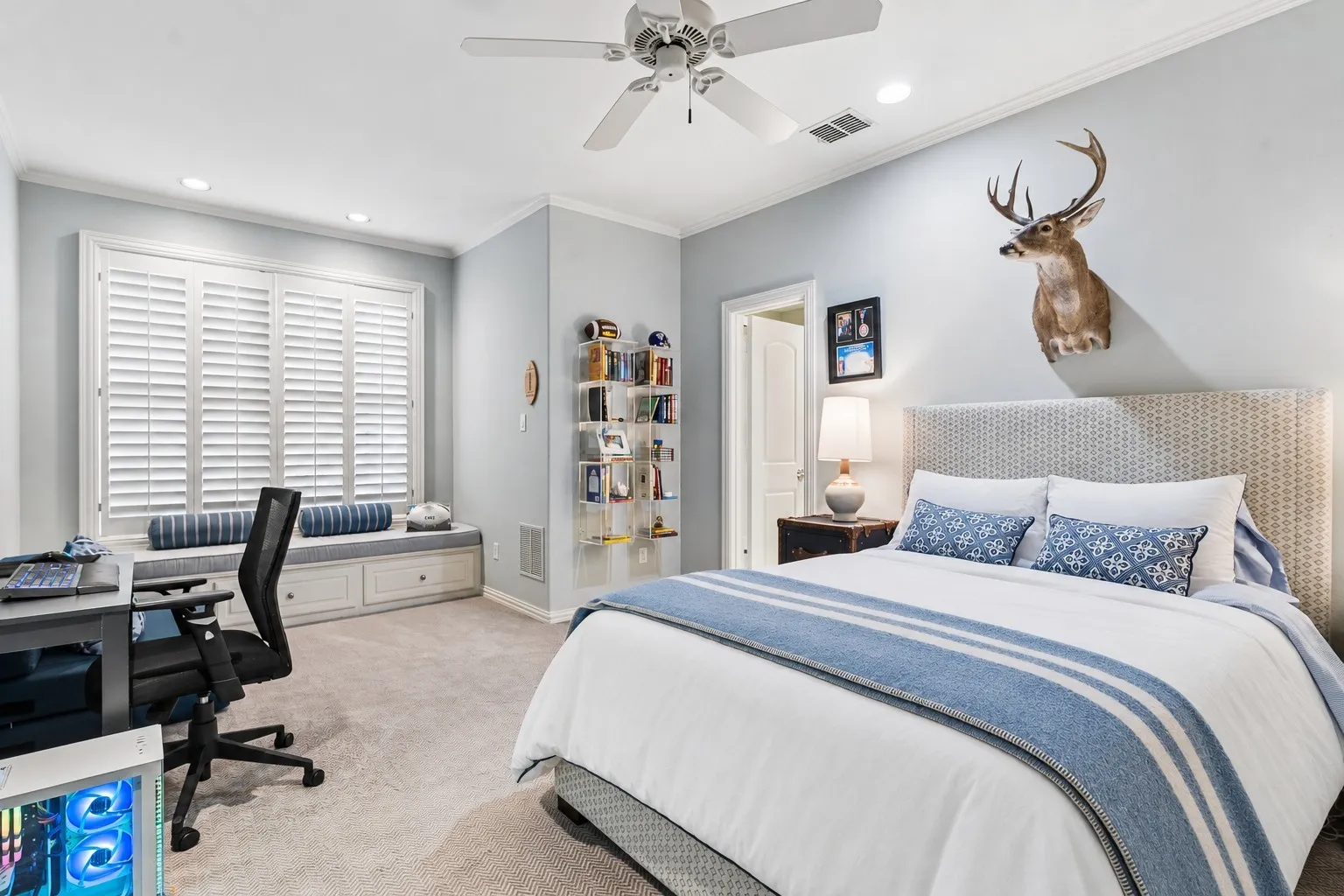 Single Family Residence For Sale in Dallas County , 4041 Bryn Mawr Drive, University Park, Texas 75225, 5 Bedroom, 8 Bathroom, 2 Garage spaces, 5,263 Sqft, built in 2006, mls#21377607, Real Estate Agent in University Park, Homes For Sale in Dallas county, Homes For Sale in University Park, Realtor in University Park Texas, Real Estate Brokerage Independent Realty Texas, Luminita Cordes Realtor