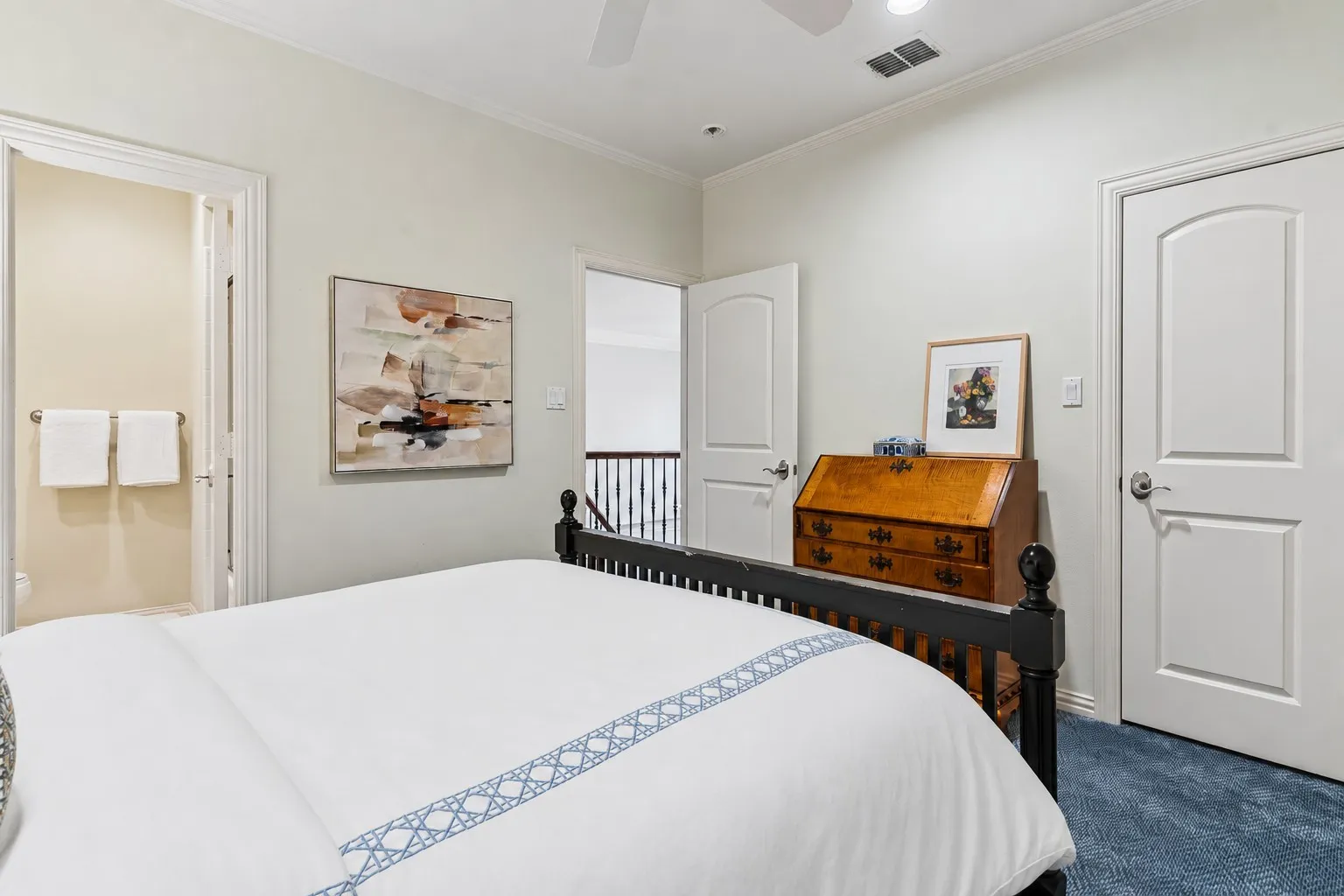 Single Family Residence For Sale in Dallas County , 4041 Bryn Mawr Drive, University Park, Texas 75225, 5 Bedroom, 8 Bathroom, 2 Garage spaces, 5,263 Sqft, built in 2006, mls#21377607, Real Estate Agent in University Park, Homes For Sale in Dallas county, Homes For Sale in University Park, Realtor in University Park Texas, Real Estate Brokerage Independent Realty Texas, Luminita Cordes Realtor
