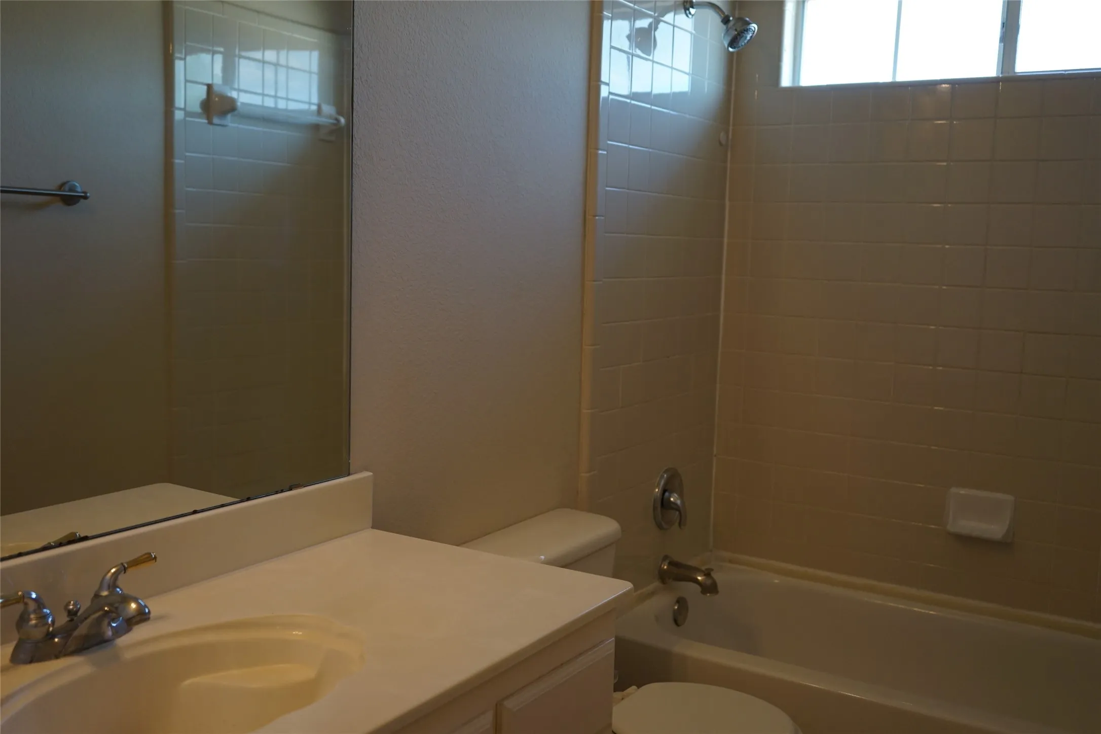Single Family Residence For Rent in Tarrant County , 1507 Chateau Lane, Mansfield, Texas 76063, 5 Bedroom, 3 Bathroom, 2 Garage spaces, 2,863 Sqft, built in 2004, mls#21379962, Real Estate Agent in Mansfield, Homes For Rent in Tarrant county, Homes For Rent in Mansfield, Realtor in Mansfield Texas, Real Estate Brokerage Independent Realty Texas, Luminita Cordes Realtor