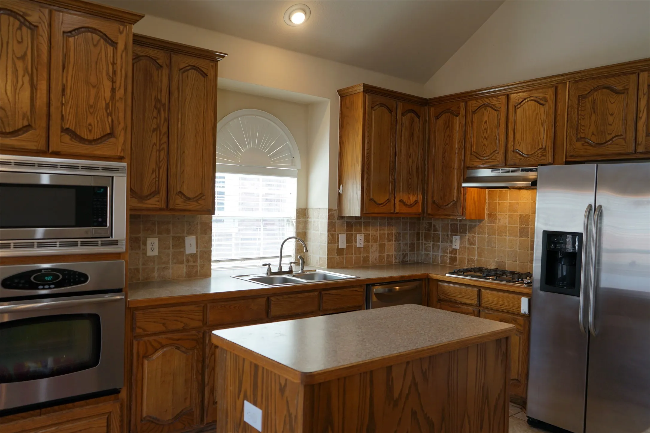 Stainless Steel Appliances and tons of cabinet space