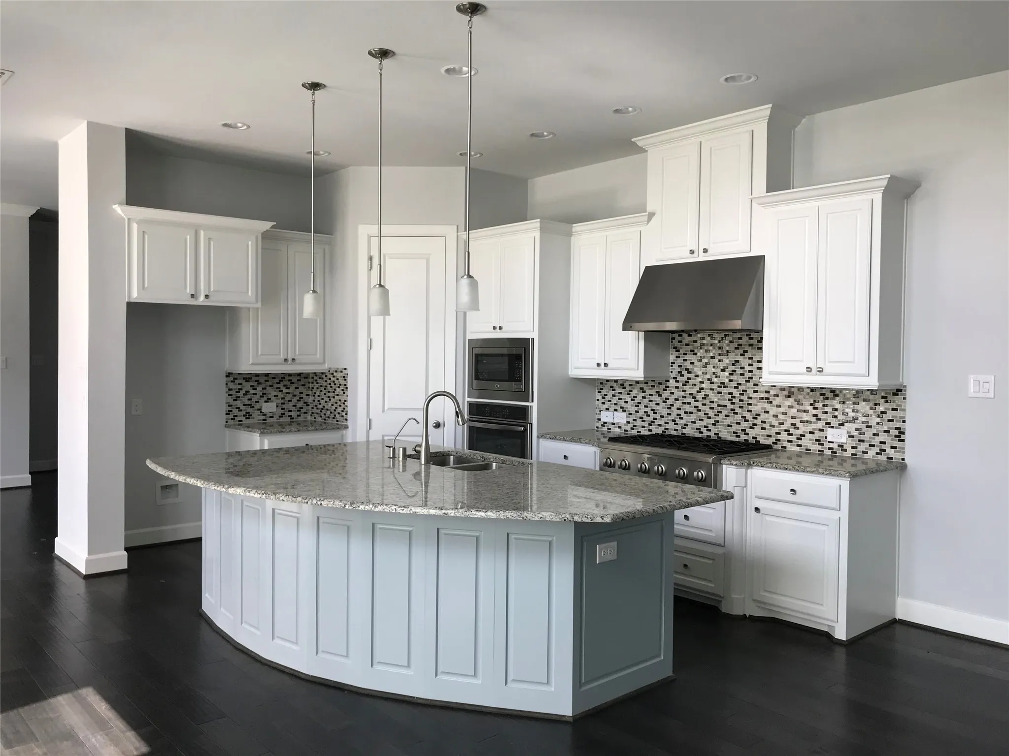 Single Family Residence For Rent in Collin County , 6321 Smithwick Drive, Mc Kinney, Texas 75070, 4 Bedroom, 3 Bathroom, 2 Garage spaces, 2,745 Sqft, built in 2016, mls#21379965, Real Estate Agent in Mc Kinney, Homes For Rent in Collin county, Homes For Rent in Mc Kinney, Realtor in Mc Kinney Texas, Real Estate Brokerage Independent Realty Texas, Luminita Cordes Realtor