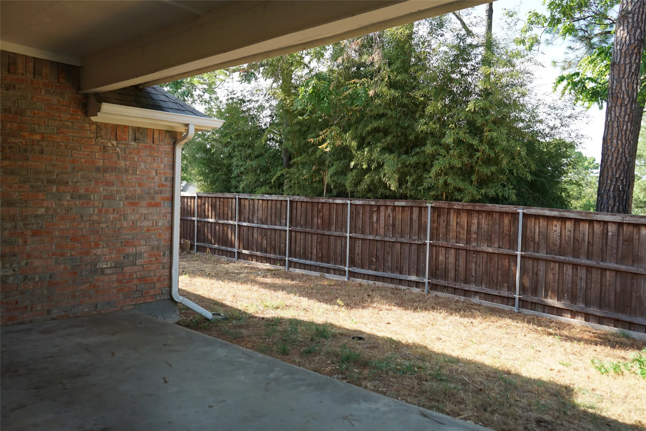 Single Family Residence For Rent in Tarrant County , 2313 Perkins Place, Arlington, Texas 76016, 4 Bedroom, 4 Bathroom, 2 Garage spaces, 2,830 Sqft, built in 1997, mls#21379967, Real Estate Agent in Arlington, Homes For Rent in Tarrant county, Homes For Rent in Arlington, Realtor in Arlington Texas, Real Estate Brokerage Independent Realty Texas, Luminita Cordes Realtor