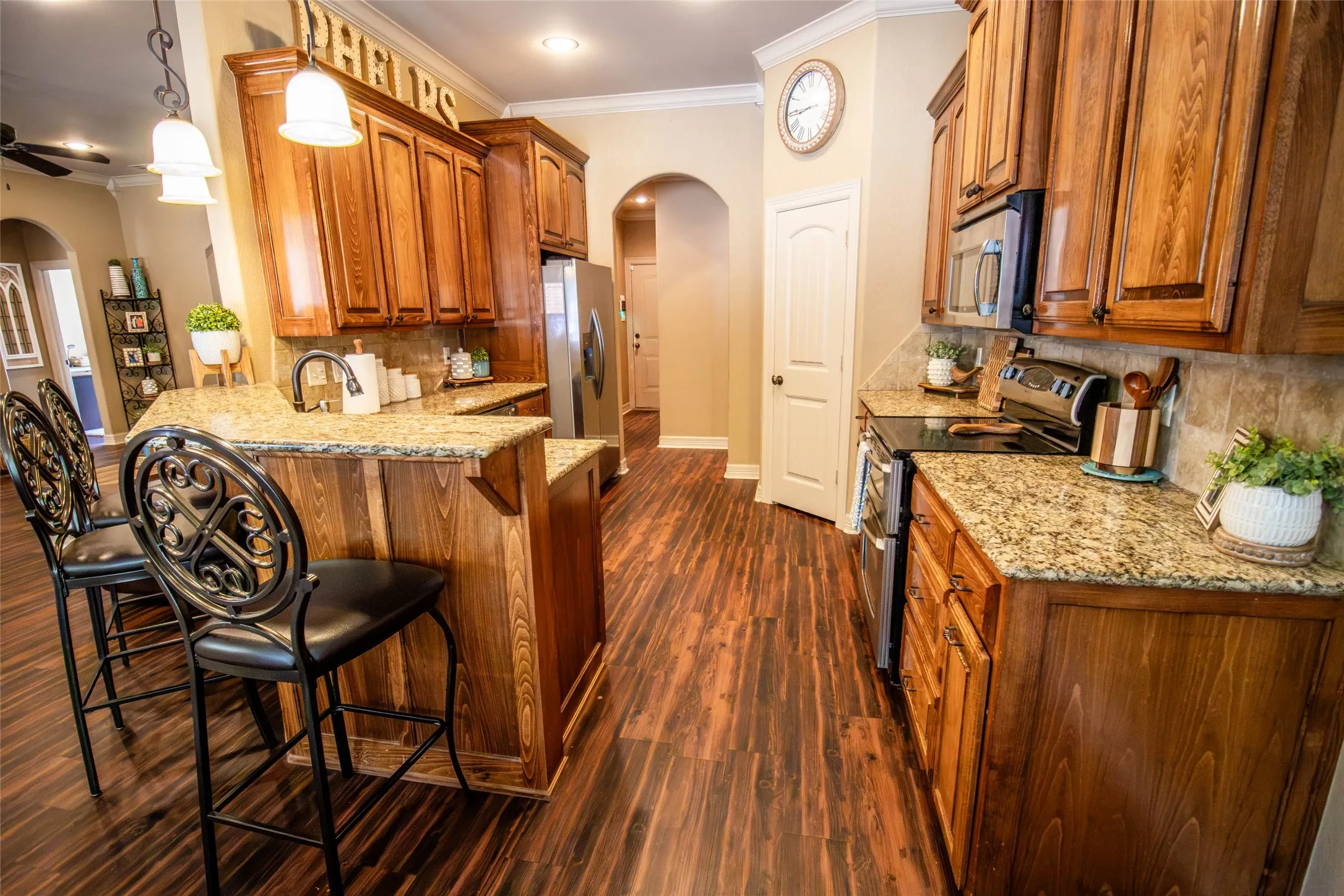 Single Family Residence For Sale in Harrison County , 135 Pond Drive, Marshall, Texas 75672, 3 Bedroom, 3 Bathroom, 2 Garage spaces, 1,862 Sqft, built in 2010, mls#21376887, Real Estate Agent in Marshall, Homes For Sale in Harrison county, Homes For Sale in Marshall, Realtor in Marshall Texas, Real Estate Brokerage Independent Realty Texas, Luminita Cordes Realtor