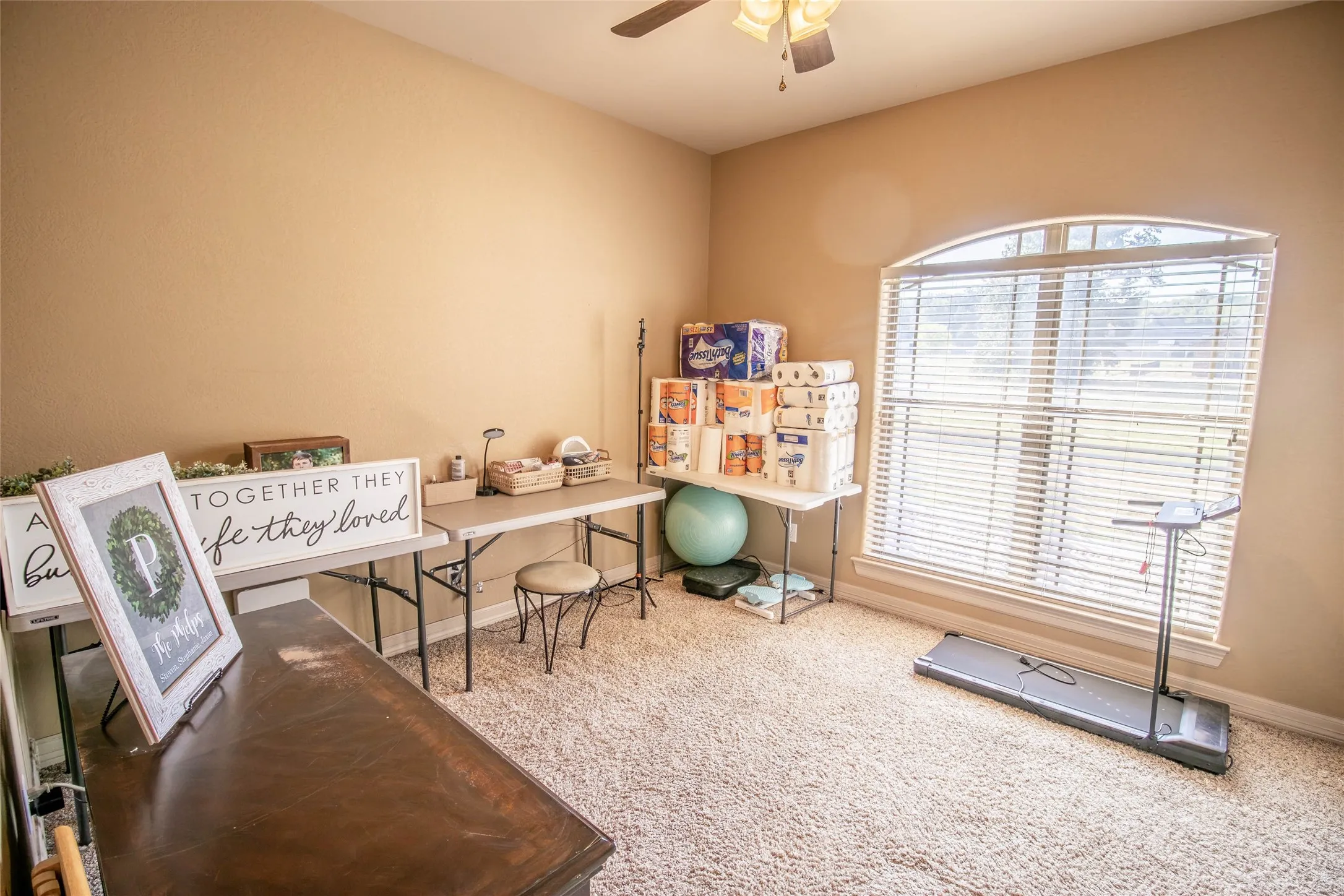 Single Family Residence For Sale in Harrison County , 135 Pond Drive, Marshall, Texas 75672, 3 Bedroom, 3 Bathroom, 2 Garage spaces, 1,862 Sqft, built in 2010, mls#21376887, Real Estate Agent in Marshall, Homes For Sale in Harrison county, Homes For Sale in Marshall, Realtor in Marshall Texas, Real Estate Brokerage Independent Realty Texas, Luminita Cordes Realtor