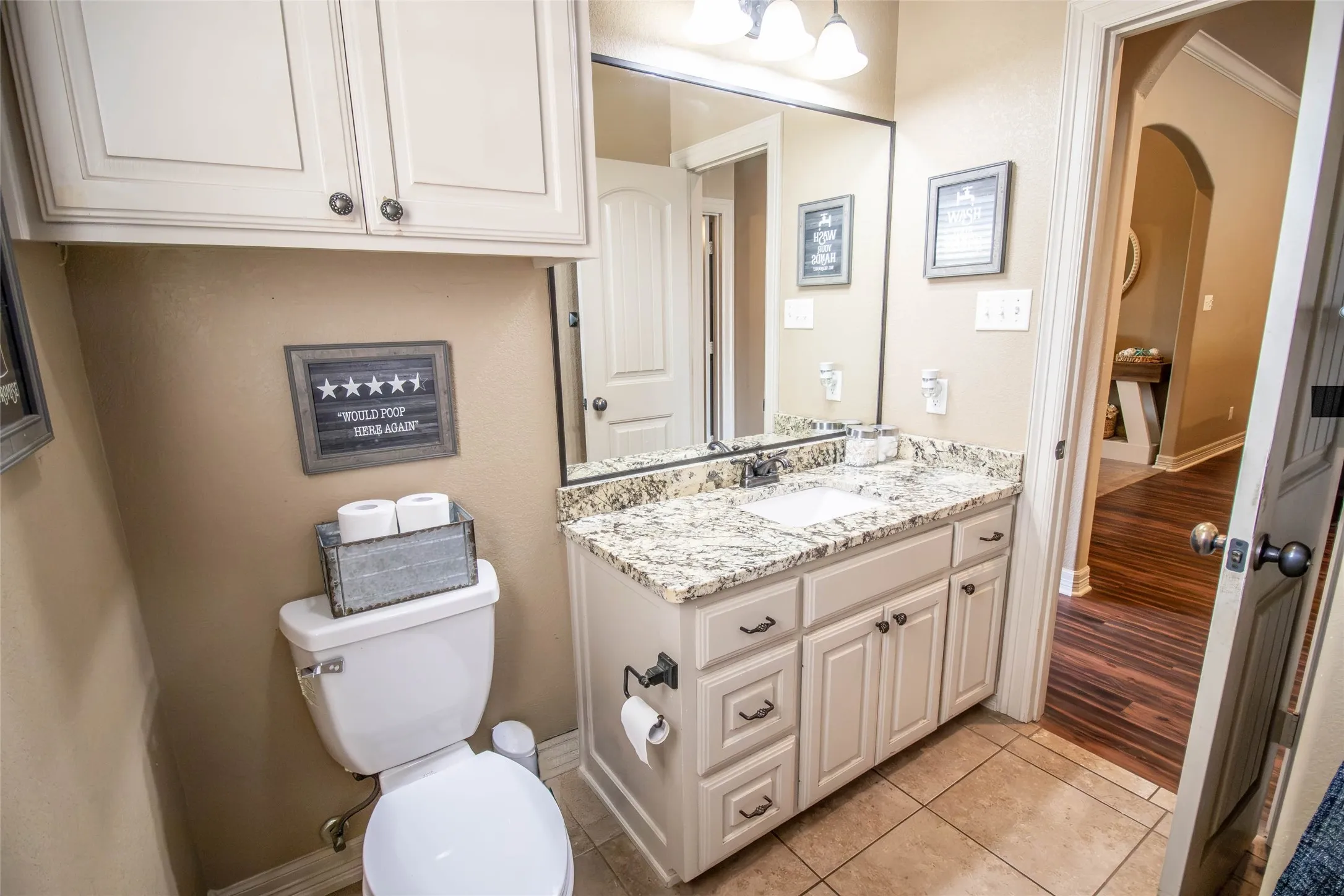 Single Family Residence For Sale in Harrison County , 135 Pond Drive, Marshall, Texas 75672, 3 Bedroom, 3 Bathroom, 2 Garage spaces, 1,862 Sqft, built in 2010, mls#21376887, Real Estate Agent in Marshall, Homes For Sale in Harrison county, Homes For Sale in Marshall, Realtor in Marshall Texas, Real Estate Brokerage Independent Realty Texas, Luminita Cordes Realtor