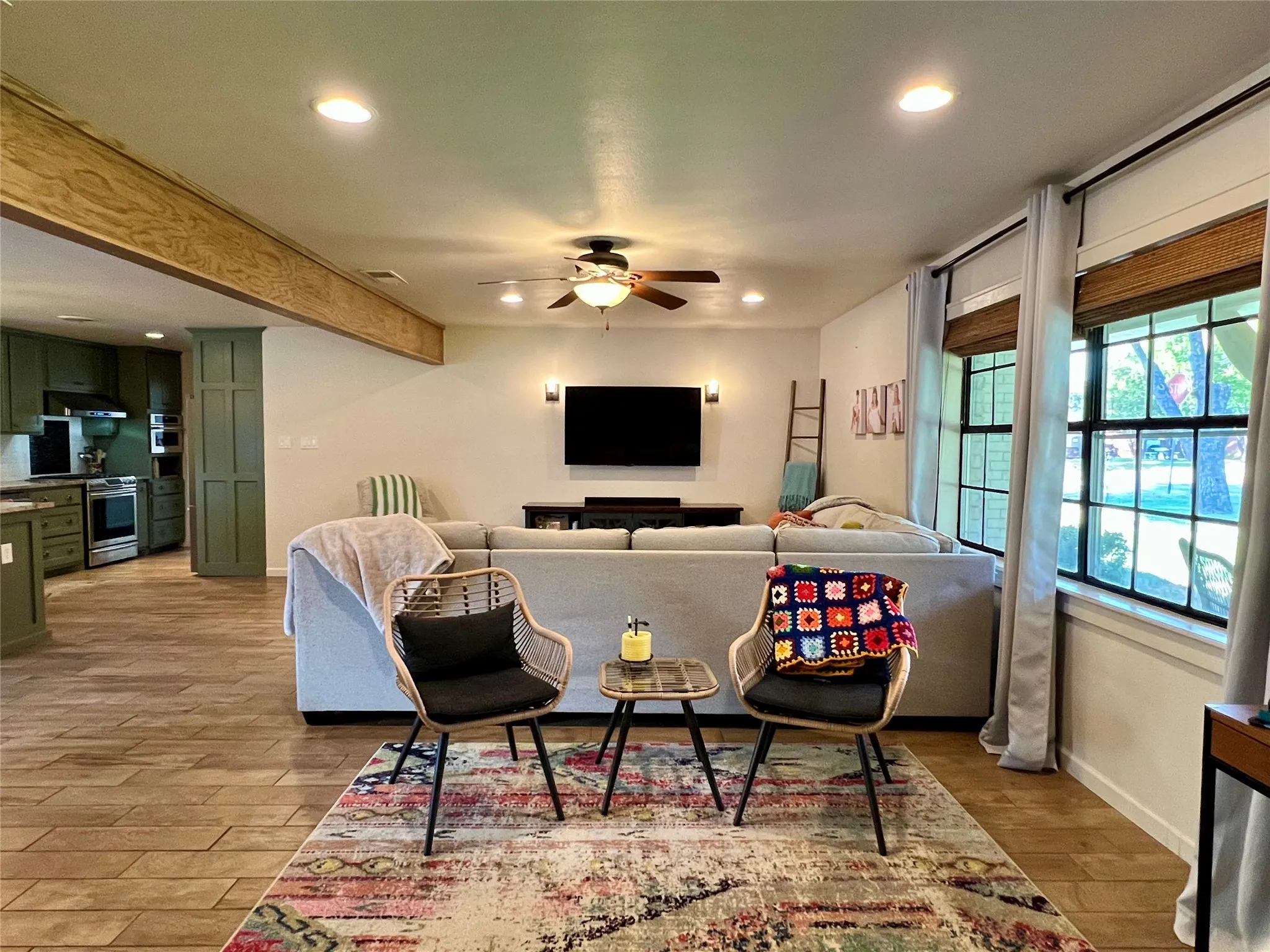 Single Family Residence For Sale in Erath County , 1811 W Overhill Drive, Stephenville, Texas 76401, 3 Bedroom, 2 Bathroom, 2 Garage spaces, 1,976 Sqft, built in 1975, mls#21379970, Real Estate Agent in Stephenville, Homes For Sale in Erath county, Homes For Sale in Stephenville, Realtor in Stephenville Texas, Real Estate Brokerage Independent Realty Texas, Luminita Cordes Realtor