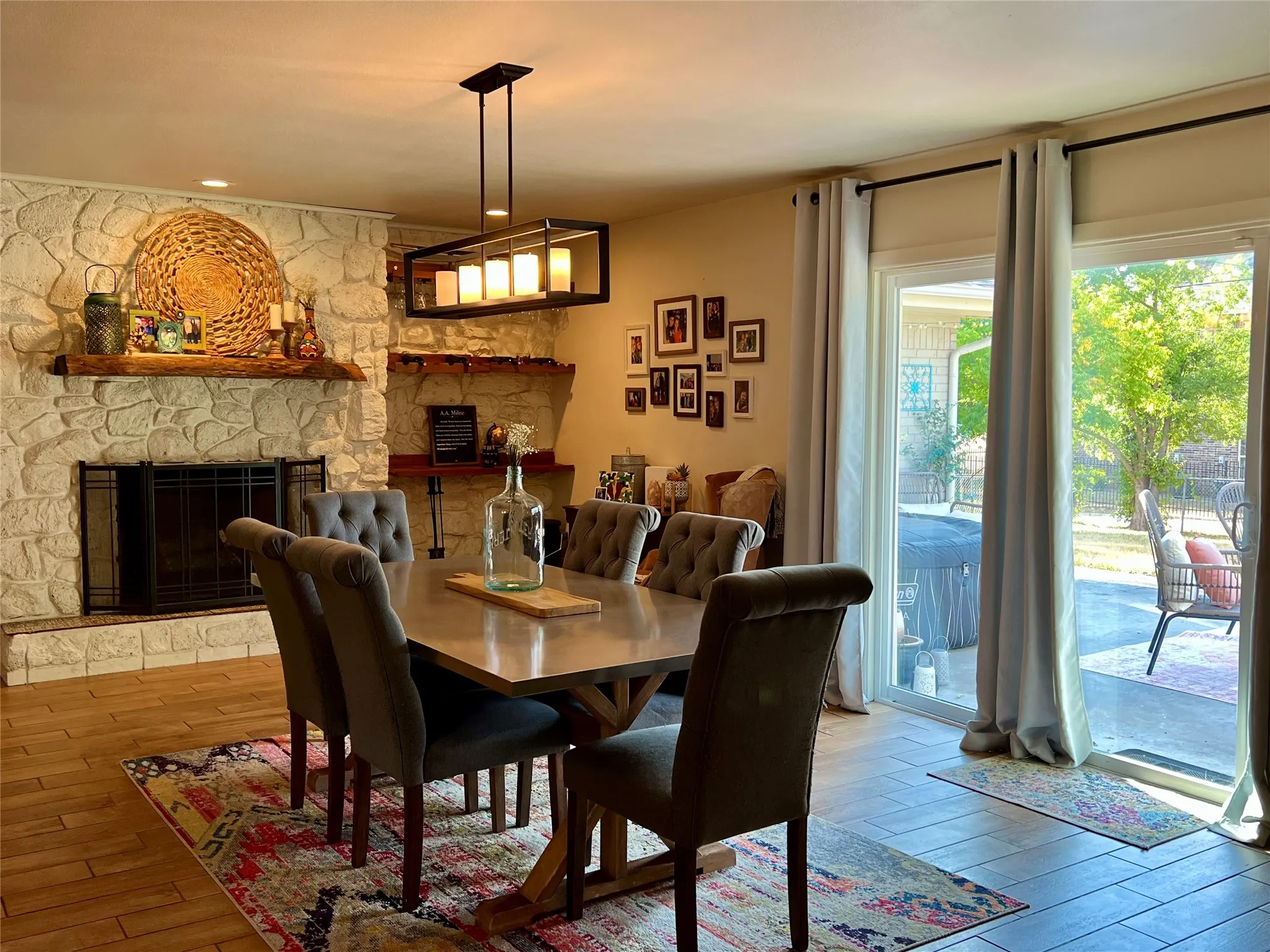 Single Family Residence For Sale in Erath County , 1811 W Overhill Drive, Stephenville, Texas 76401, 3 Bedroom, 2 Bathroom, 2 Garage spaces, 1,976 Sqft, built in 1975, mls#21379970, Real Estate Agent in Stephenville, Homes For Sale in Erath county, Homes For Sale in Stephenville, Realtor in Stephenville Texas, Real Estate Brokerage Independent Realty Texas, Luminita Cordes Realtor