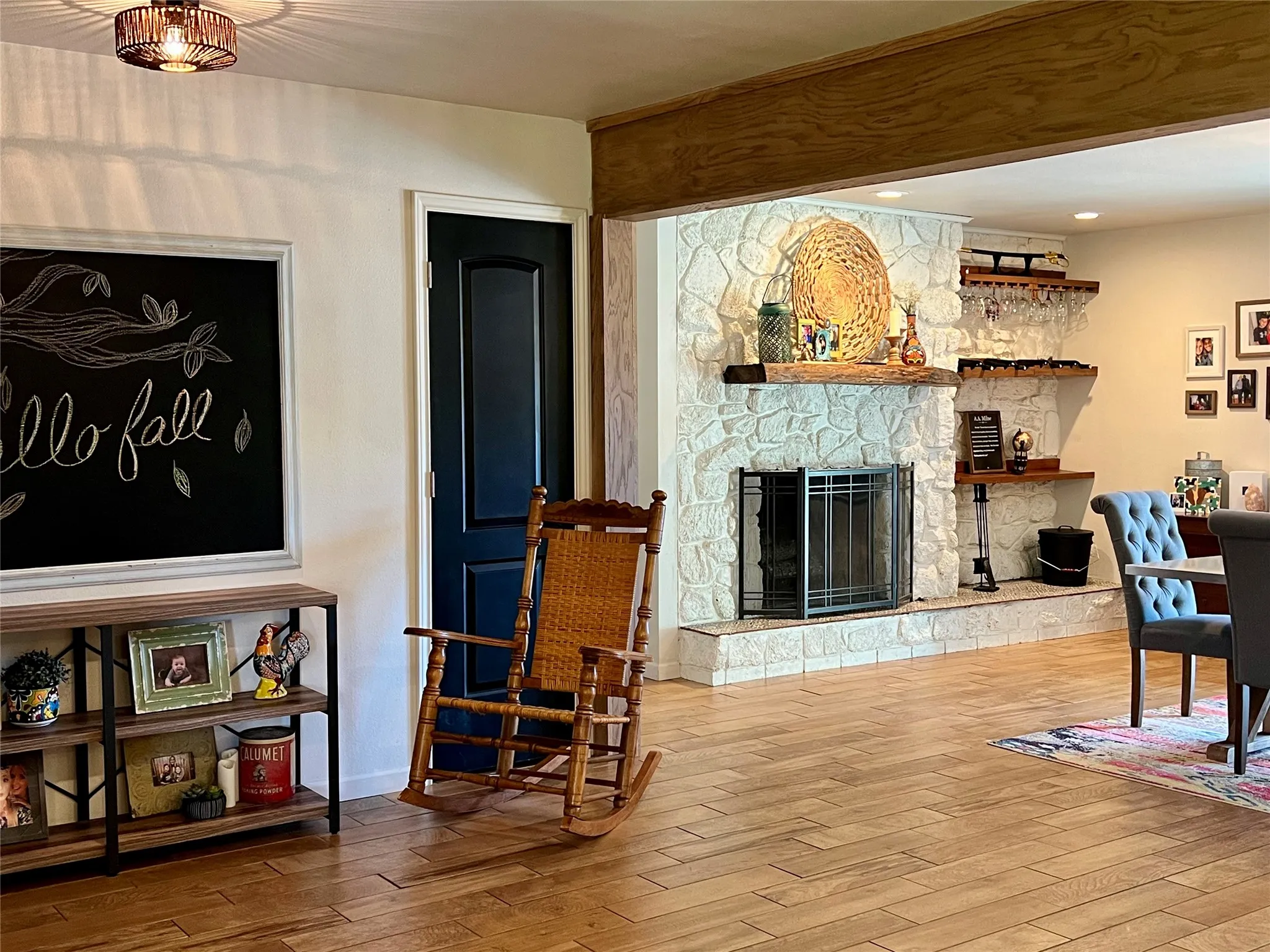 Single Family Residence For Sale in Erath County , 1811 W Overhill Drive, Stephenville, Texas 76401, 3 Bedroom, 2 Bathroom, 2 Garage spaces, 1,976 Sqft, built in 1975, mls#21379970, Real Estate Agent in Stephenville, Homes For Sale in Erath county, Homes For Sale in Stephenville, Realtor in Stephenville Texas, Real Estate Brokerage Independent Realty Texas, Luminita Cordes Realtor