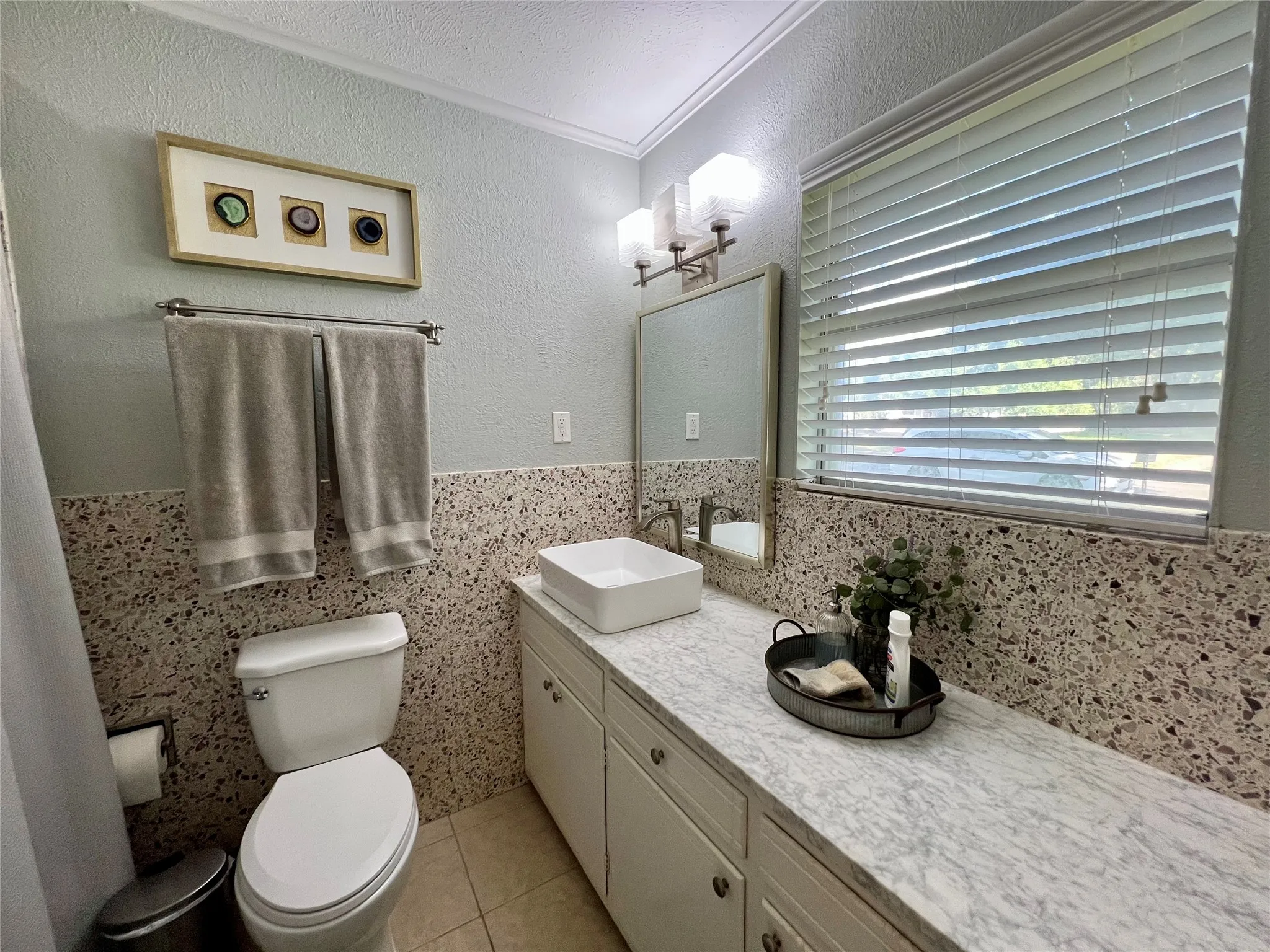 Single Family Residence For Sale in Erath County , 1811 W Overhill Drive, Stephenville, Texas 76401, 3 Bedroom, 2 Bathroom, 2 Garage spaces, 1,976 Sqft, built in 1975, mls#21379970, Real Estate Agent in Stephenville, Homes For Sale in Erath county, Homes For Sale in Stephenville, Realtor in Stephenville Texas, Real Estate Brokerage Independent Realty Texas, Luminita Cordes Realtor