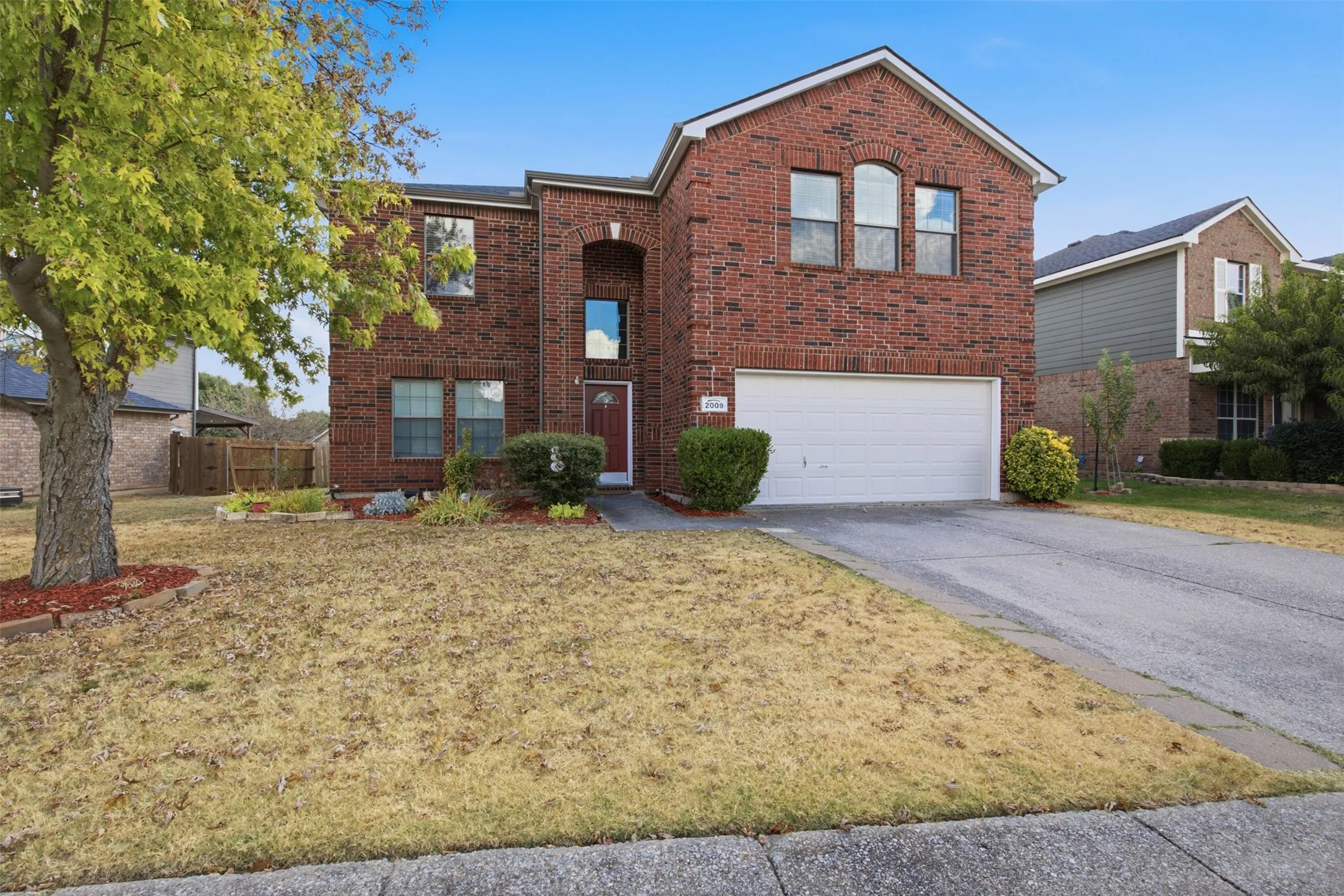 Single Family Residence For Sale in Collin County , 2009 Penton Linns Drive, Anna, Texas 75409, 5 Bedroom, 4 Bathroom, 2 Garage spaces, 3,004 Sqft, built in 2004, mls#21379781, Real Estate Agent in Anna, Homes For Sale in Collin county, Homes For Sale in Anna, Realtor in Anna Texas, Real Estate Brokerage Independent Realty Texas, Luminita Cordes Realtor