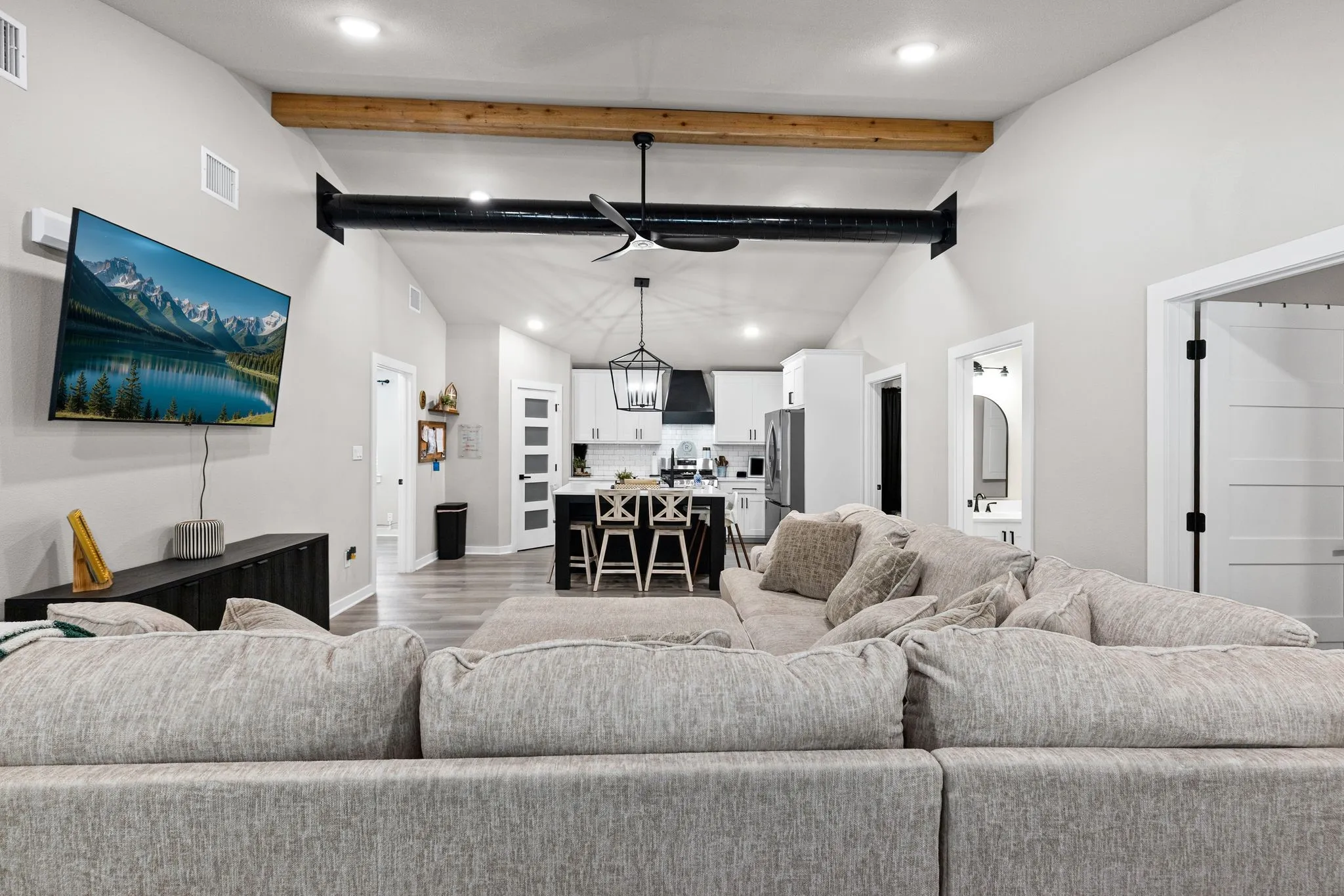 Farm For Sale in Hunt County , 3291 County Road 3116, Lone Oak, Texas 75453, 3 Bedroom, 2 Bathroom, Garage spaces, 1,600 Sqft, built in 2024, mls#21379972, Real Estate Agent in Lone Oak, Homes For Sale in Hunt county, Homes For Sale in Lone Oak, Realtor in Lone Oak Texas, Real Estate Brokerage Independent Realty Texas, Luminita Cordes Realtor