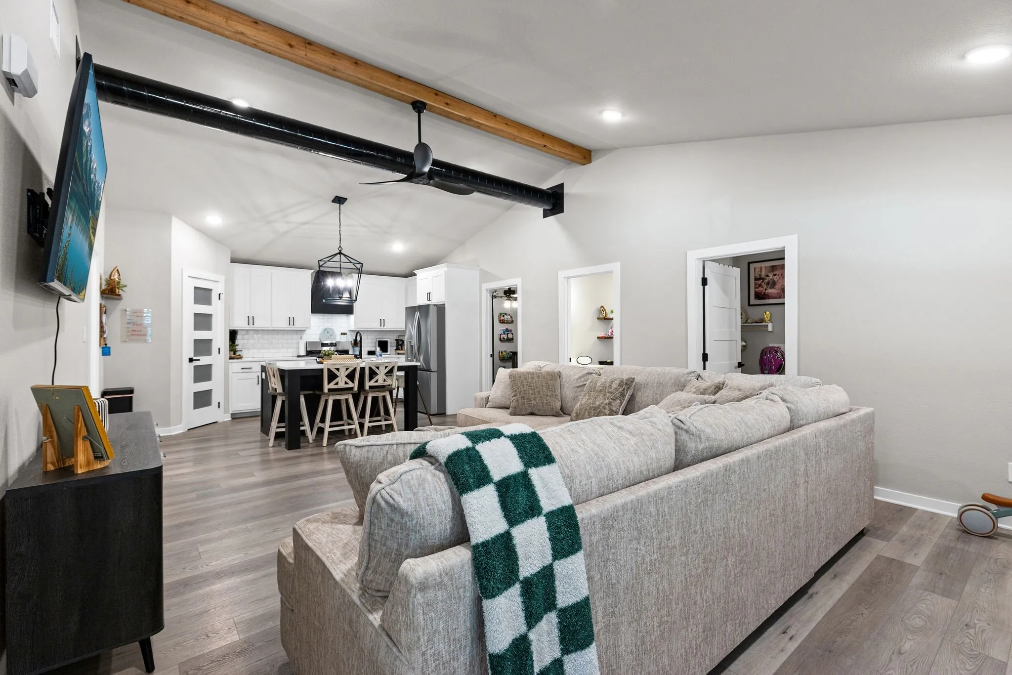Farm For Sale in Hunt County , 3291 County Road 3116, Lone Oak, Texas 75453, 3 Bedroom, 2 Bathroom, Garage spaces, 1,600 Sqft, built in 2024, mls#21379972, Real Estate Agent in Lone Oak, Homes For Sale in Hunt county, Homes For Sale in Lone Oak, Realtor in Lone Oak Texas, Real Estate Brokerage Independent Realty Texas, Luminita Cordes Realtor