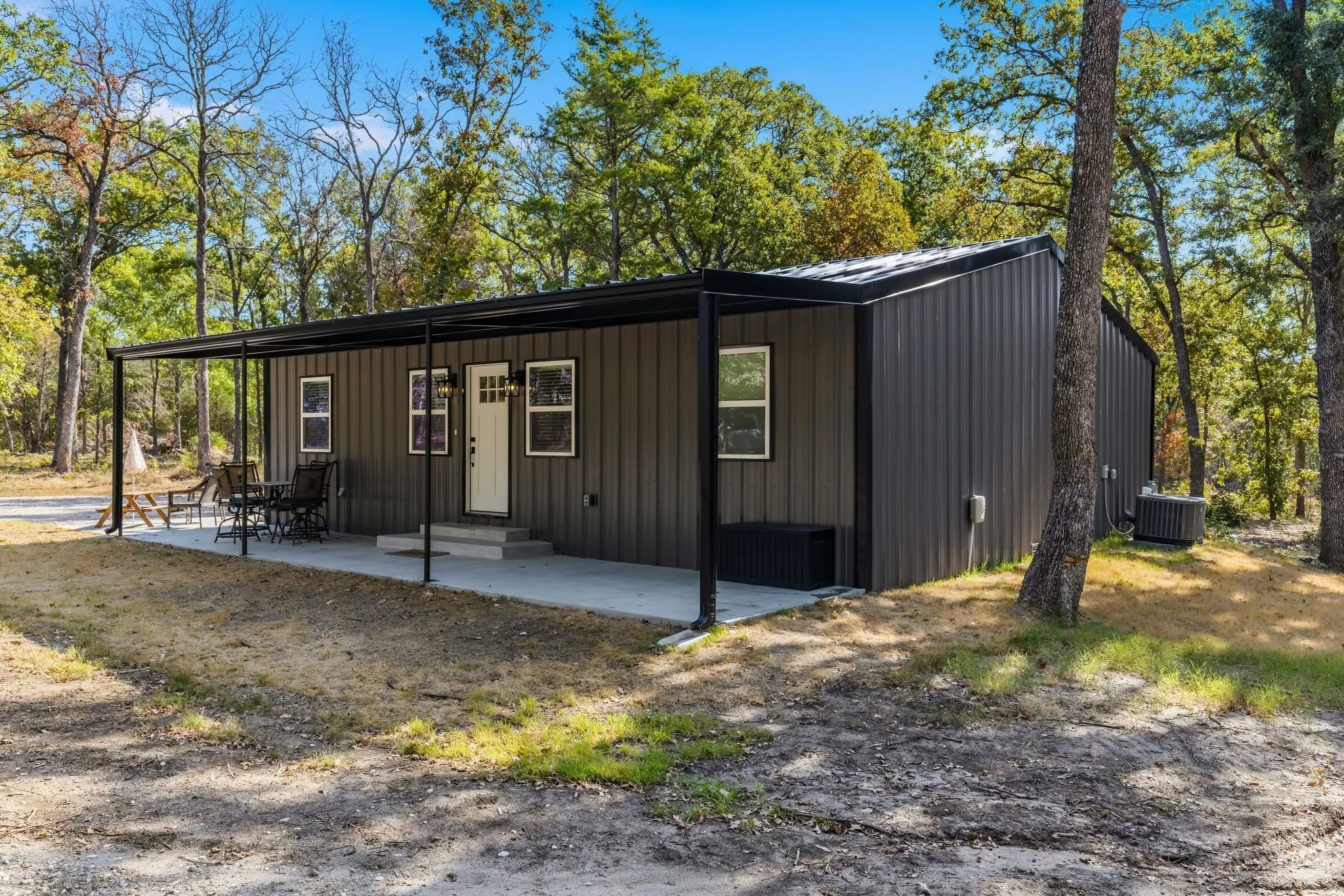 Farm For Sale in Hunt County , 3291 County Road 3116, Lone Oak, Texas 75453, 3 Bedroom, 2 Bathroom, Garage spaces, 1,600 Sqft, built in 2024, mls#21379972, Real Estate Agent in Lone Oak, Homes For Sale in Hunt county, Homes For Sale in Lone Oak, Realtor in Lone Oak Texas, Real Estate Brokerage Independent Realty Texas, Luminita Cordes Realtor