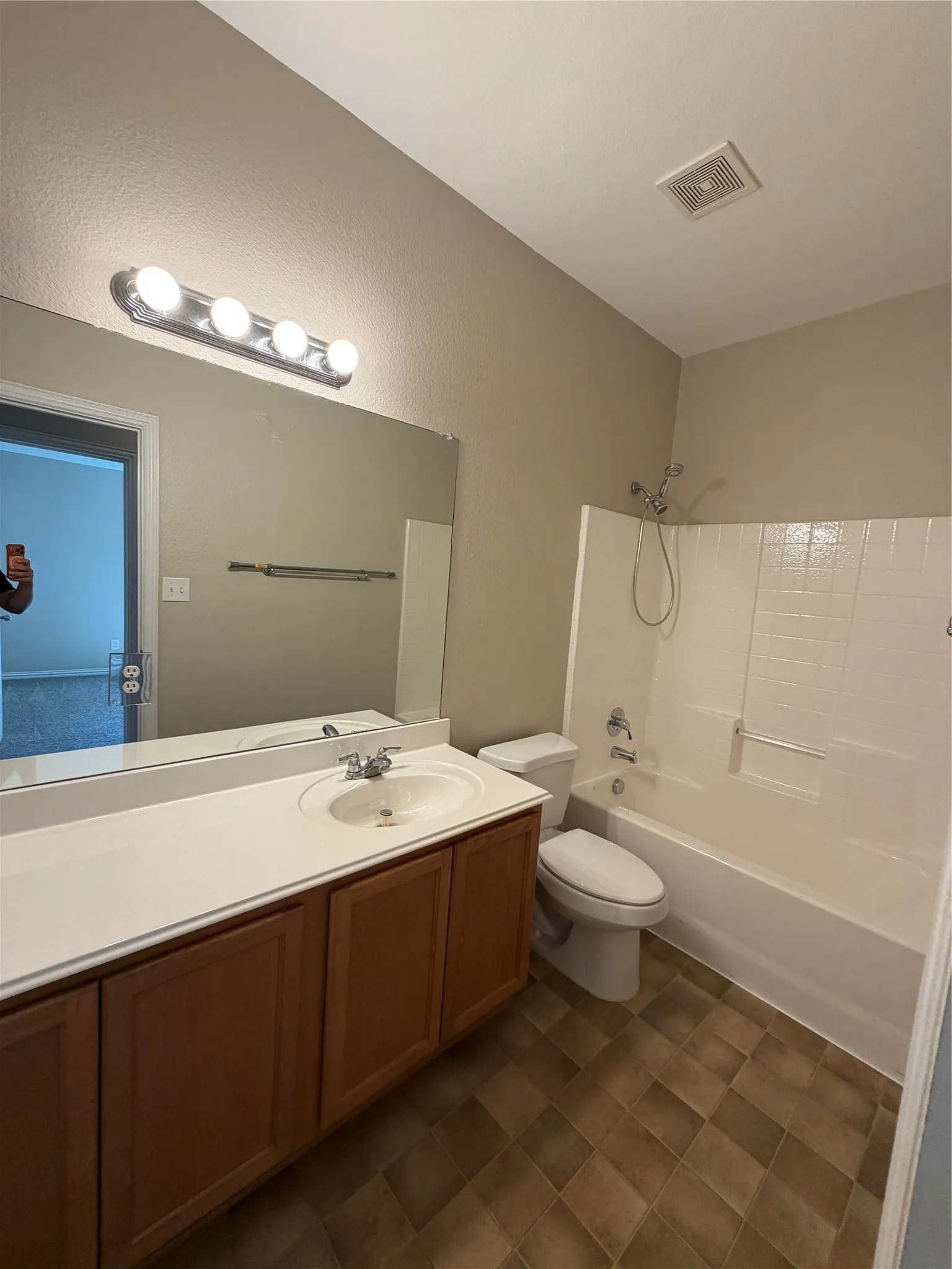Single Family Residence For Rent in Collin County , 4401 Willow Wood Road, Melissa, Texas 75454, 3 Bedroom, 2 Bathroom, 2 Garage spaces, 1,984 Sqft, built in 2009, mls#21379976, Real Estate Agent in Melissa, Homes For Rent in Collin county, Homes For Rent in Melissa, Realtor in Melissa Texas, Real Estate Brokerage Independent Realty Texas, Luminita Cordes Realtor
