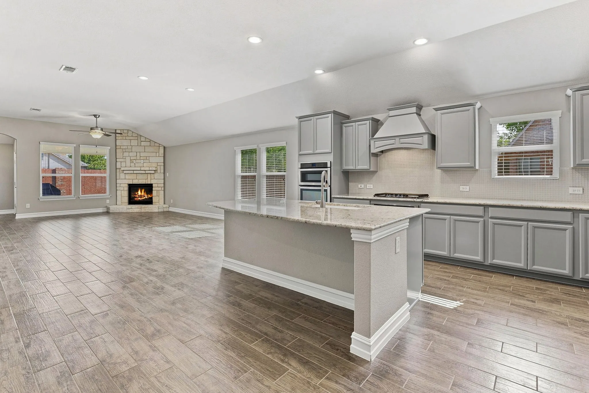 Single Family Residence For Sale in Collin County , 3812 Valachian Circle, Mc Kinney, Texas 75071, 3 Bedroom, 2 Bathroom, 2 Garage spaces, 2,202 Sqft, built in 2016, mls#21379715, Real Estate Agent in Mc Kinney, Homes For Sale in Collin county, Homes For Sale in Mc Kinney, Realtor in Mc Kinney Texas, Real Estate Brokerage Independent Realty Texas, Luminita Cordes Realtor