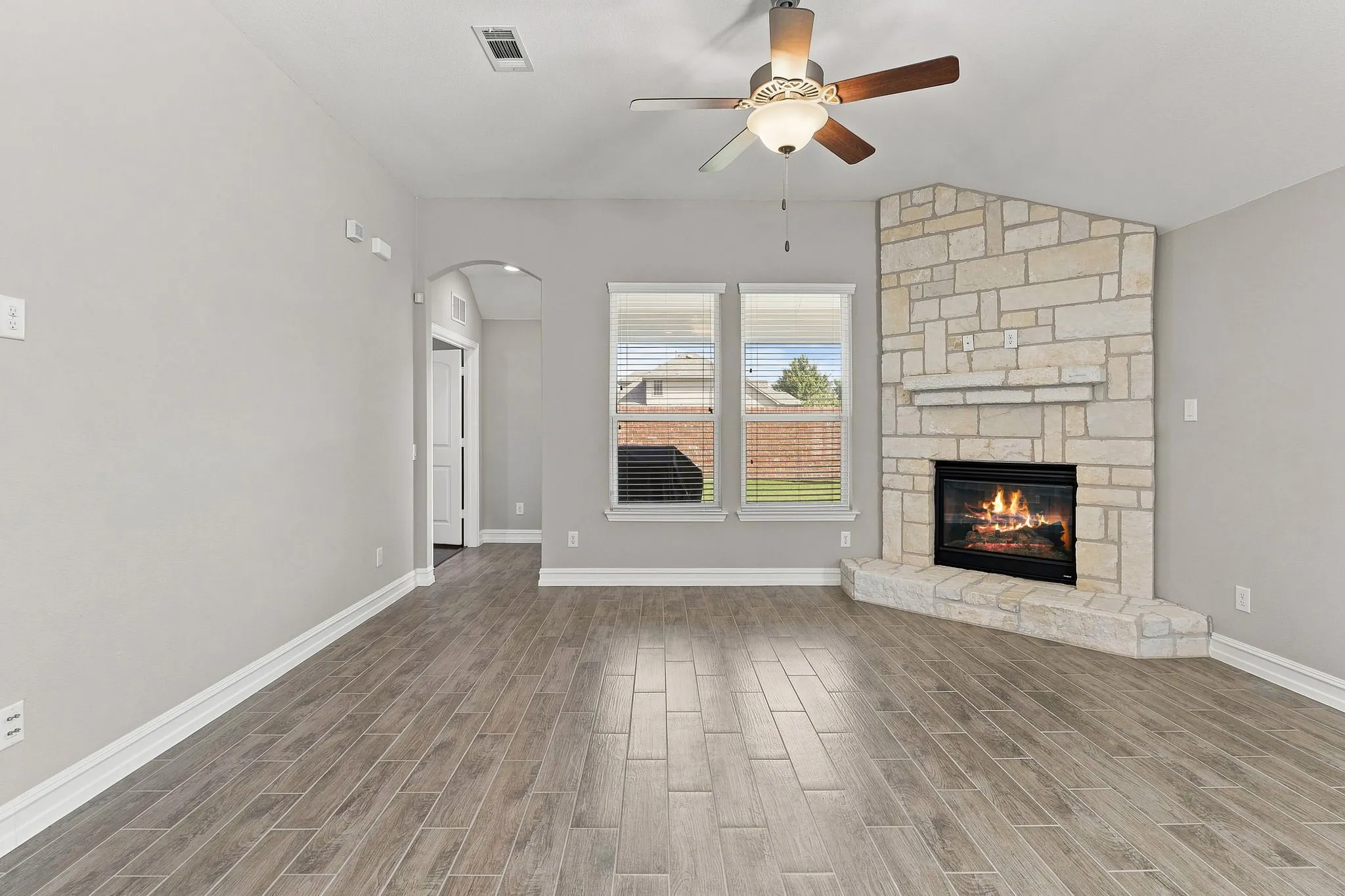 Single Family Residence For Sale in Collin County , 3812 Valachian Circle, Mc Kinney, Texas 75071, 3 Bedroom, 2 Bathroom, 2 Garage spaces, 2,202 Sqft, built in 2016, mls#21379715, Real Estate Agent in Mc Kinney, Homes For Sale in Collin county, Homes For Sale in Mc Kinney, Realtor in Mc Kinney Texas, Real Estate Brokerage Independent Realty Texas, Luminita Cordes Realtor