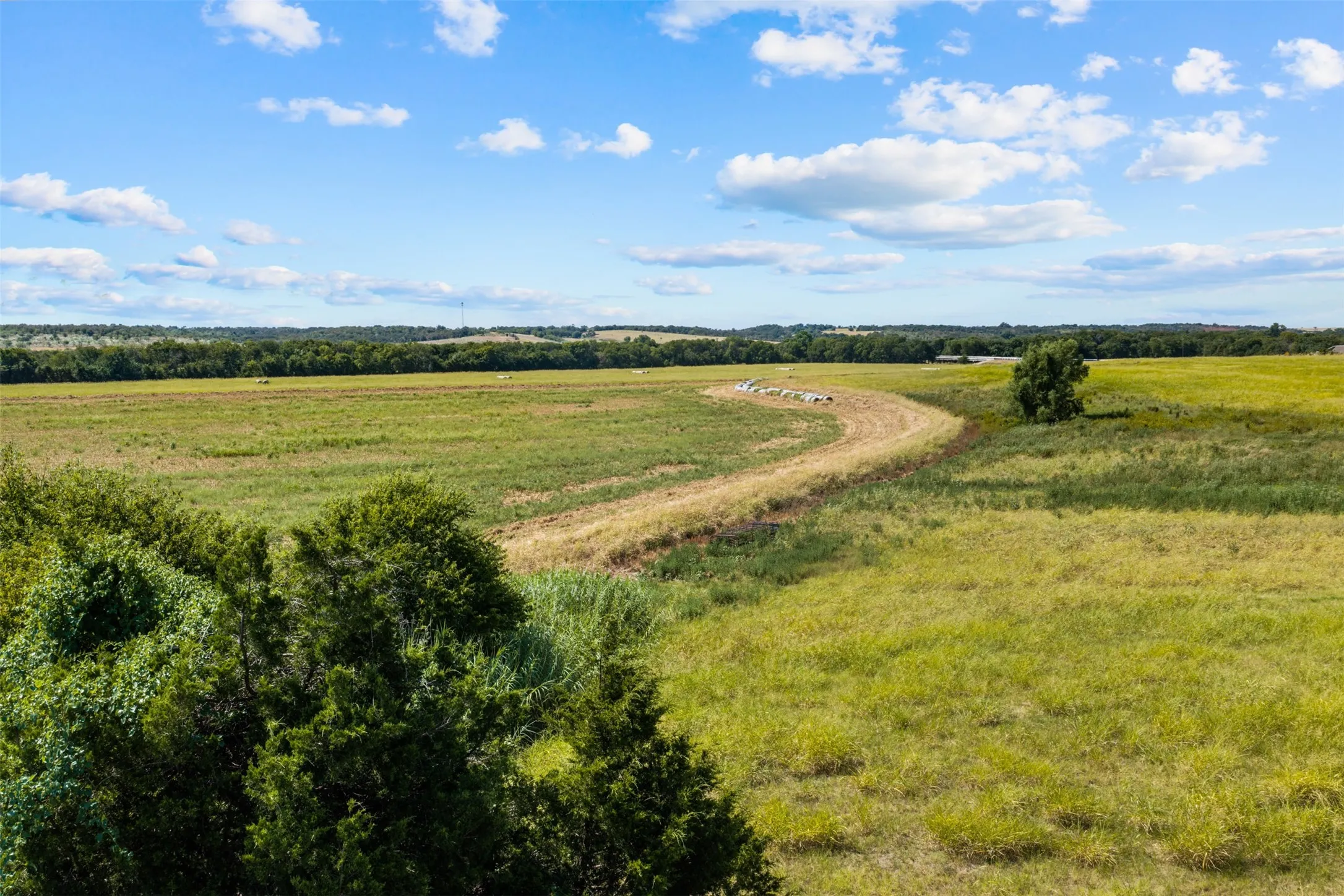 Improved Land For Sale in Falls County , 4562 hwy 77, Chilton, Texas 76632, 0, 0, Garage spaces, 0 Sqft, built in 0, mls#21368556, Real Estate Agent in Chilton, Homes For Sale in Falls county, Homes For Sale in Chilton, Realtor in Chilton Texas, Real Estate Brokerage Independent Realty Texas, Luminita Cordes Realtor