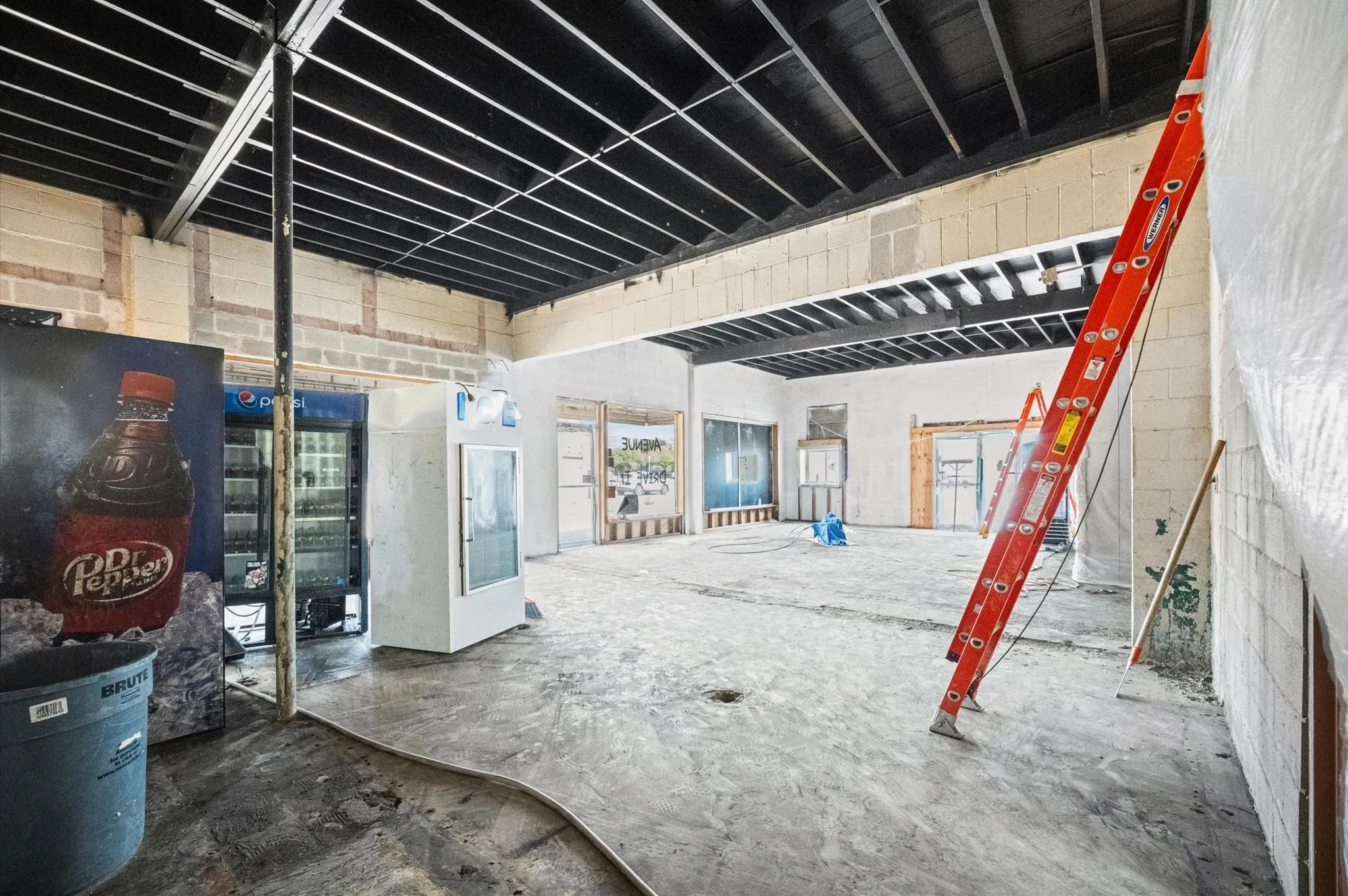 Retail For Sale in Ellis County , 407 W Ennis Avenue, Ennis, Texas 75119, 0, 0, Garage spaces, 0 Sqft, built in 1960, mls#21375582, Real Estate Agent in Ennis, Homes For Sale in Ellis county, Homes For Sale in Ennis, Realtor in Ennis Texas, Real Estate Brokerage Independent Realty Texas, Luminita Cordes Realtor