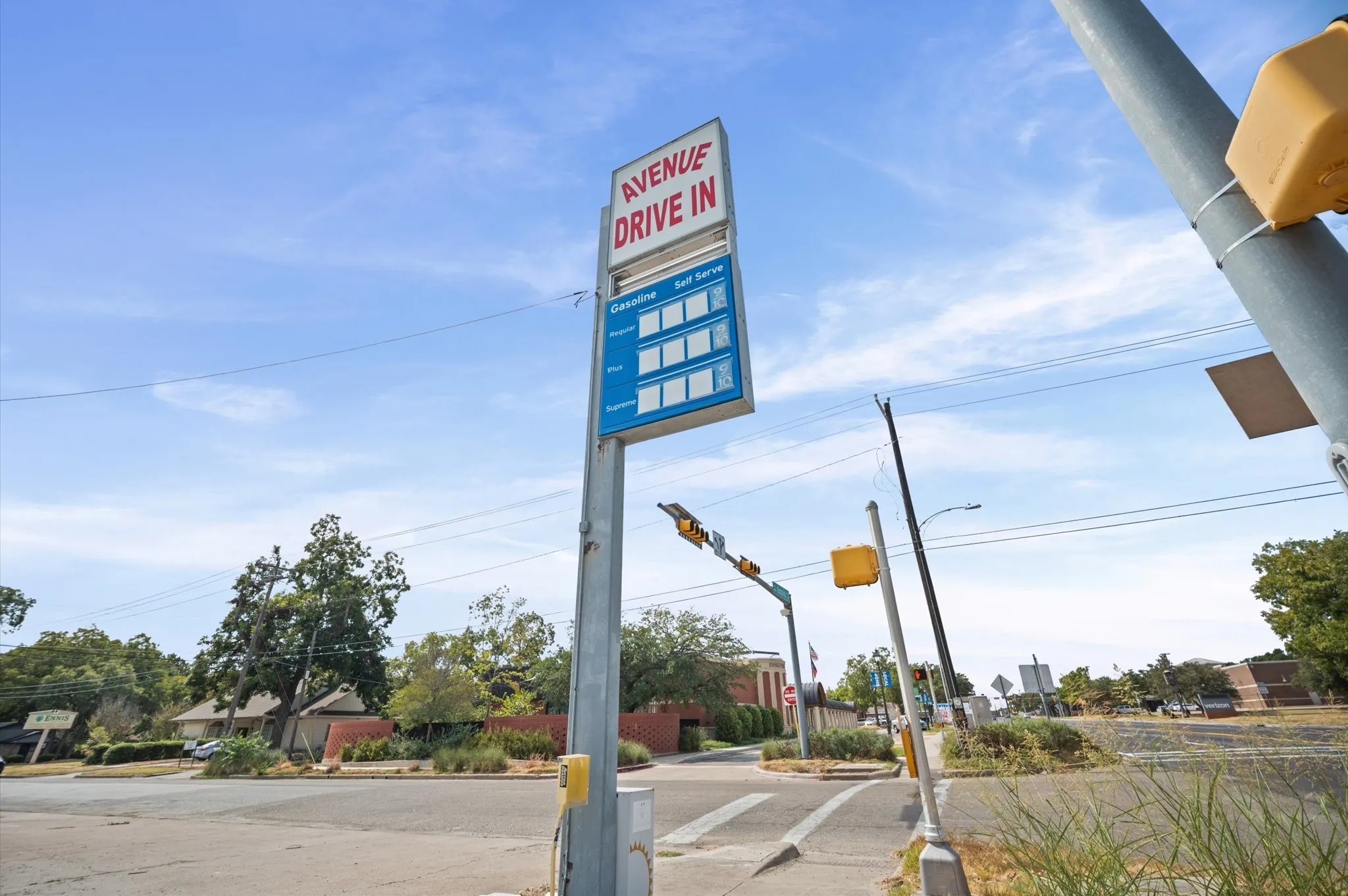 Retail For Sale in Ellis County , 407 W Ennis Avenue, Ennis, Texas 75119, 0, 0, Garage spaces, 0 Sqft, built in 1960, mls#21375582, Real Estate Agent in Ennis, Homes For Sale in Ellis county, Homes For Sale in Ennis, Realtor in Ennis Texas, Real Estate Brokerage Independent Realty Texas, Luminita Cordes Realtor
