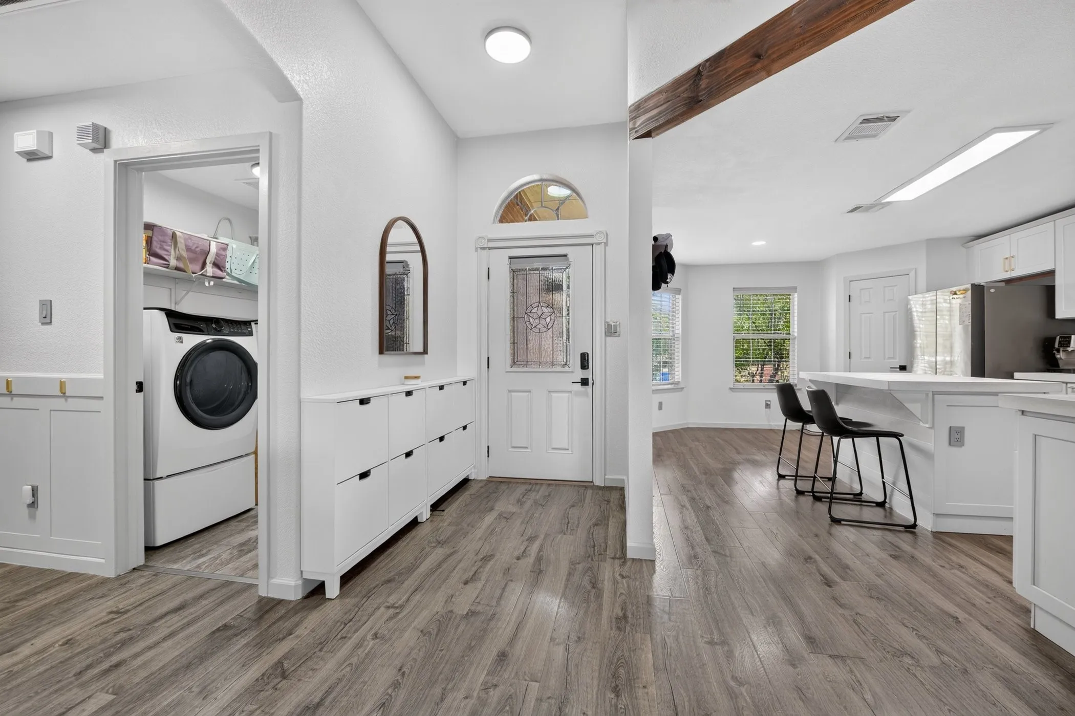 Single Family Residence For Sale in Tarrant County , 9228 Jason Drive, White Settlement, Texas 76108, 3 Bedroom, 2 Bathroom, 2 Garage spaces, 1,497 Sqft, built in 2005, mls#21379992, Real Estate Agent in White Settlement, Homes For Sale in Tarrant county, Homes For Sale in White Settlement, Realtor in White Settlement Texas, Real Estate Brokerage Independent Realty Texas, Luminita Cordes Realtor