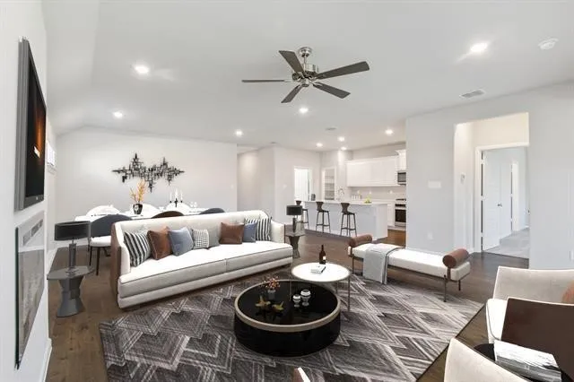 Single Family Residence For Rent in Rockwall County , 2335 Rocky Mountain Drive, Royse City, Texas 75189, 4 Bedroom, 2 Bathroom, 2 Garage spaces, 2,167 Sqft, built in 2021, mls#21380006, Real Estate Agent in Royse City, Homes For Rent in Rockwall county, Homes For Rent in Royse City, Realtor in Royse City Texas, Real Estate Brokerage Independent Realty Texas, Luminita Cordes Realtor