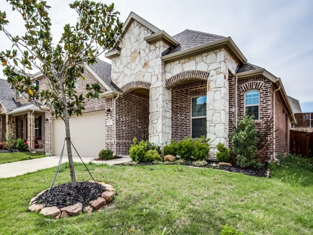Single Family Residence For Rent in Collin County , 812 Llano Falls Drive, Mc Kinney, Texas 75071, 3 Bedroom, 2 Bathroom, 2 Garage spaces, 1,904 Sqft, built in 2014, mls#21380009, Real Estate Agent in Mc Kinney, Homes For Rent in Collin county, Homes For Rent in Mc Kinney, Realtor in Mc Kinney Texas, Real Estate Brokerage Independent Realty Texas, Luminita Cordes Realtor
