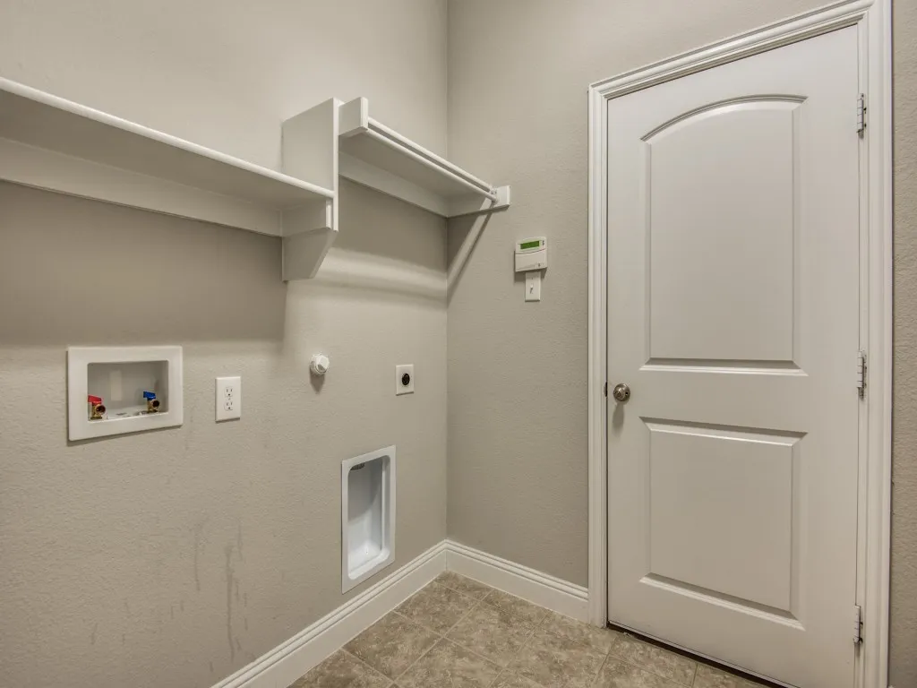 Single Family Residence For Rent in Collin County , 812 Llano Falls Drive, Mc Kinney, Texas 75071, 3 Bedroom, 2 Bathroom, 2 Garage spaces, 1,904 Sqft, built in 2014, mls#21380009, Real Estate Agent in Mc Kinney, Homes For Rent in Collin county, Homes For Rent in Mc Kinney, Realtor in Mc Kinney Texas, Real Estate Brokerage Independent Realty Texas, Luminita Cordes Realtor