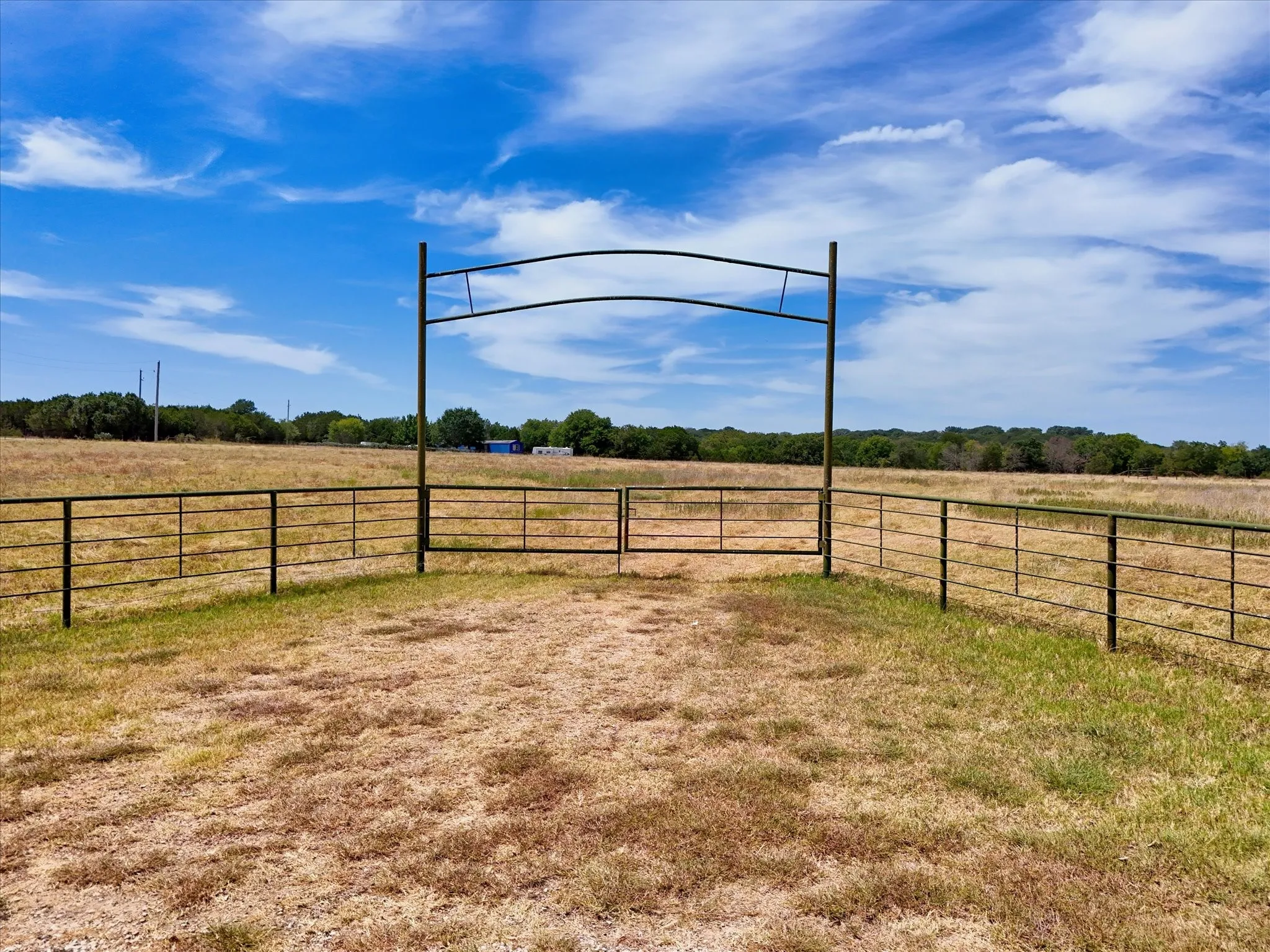 Single Family Residence For Sale in Bosque County , 190 County Road 3198, Valley Mills, Texas 76689, 4 Bedroom, 2 Bathroom, Garage spaces, 2,788 Sqft, built in 1980, mls#21379235, Real Estate Agent in Valley Mills, Homes For Sale in Bosque county, Homes For Sale in Valley Mills, Realtor in Valley Mills Texas, Real Estate Brokerage Independent Realty Texas, Luminita Cordes Realtor