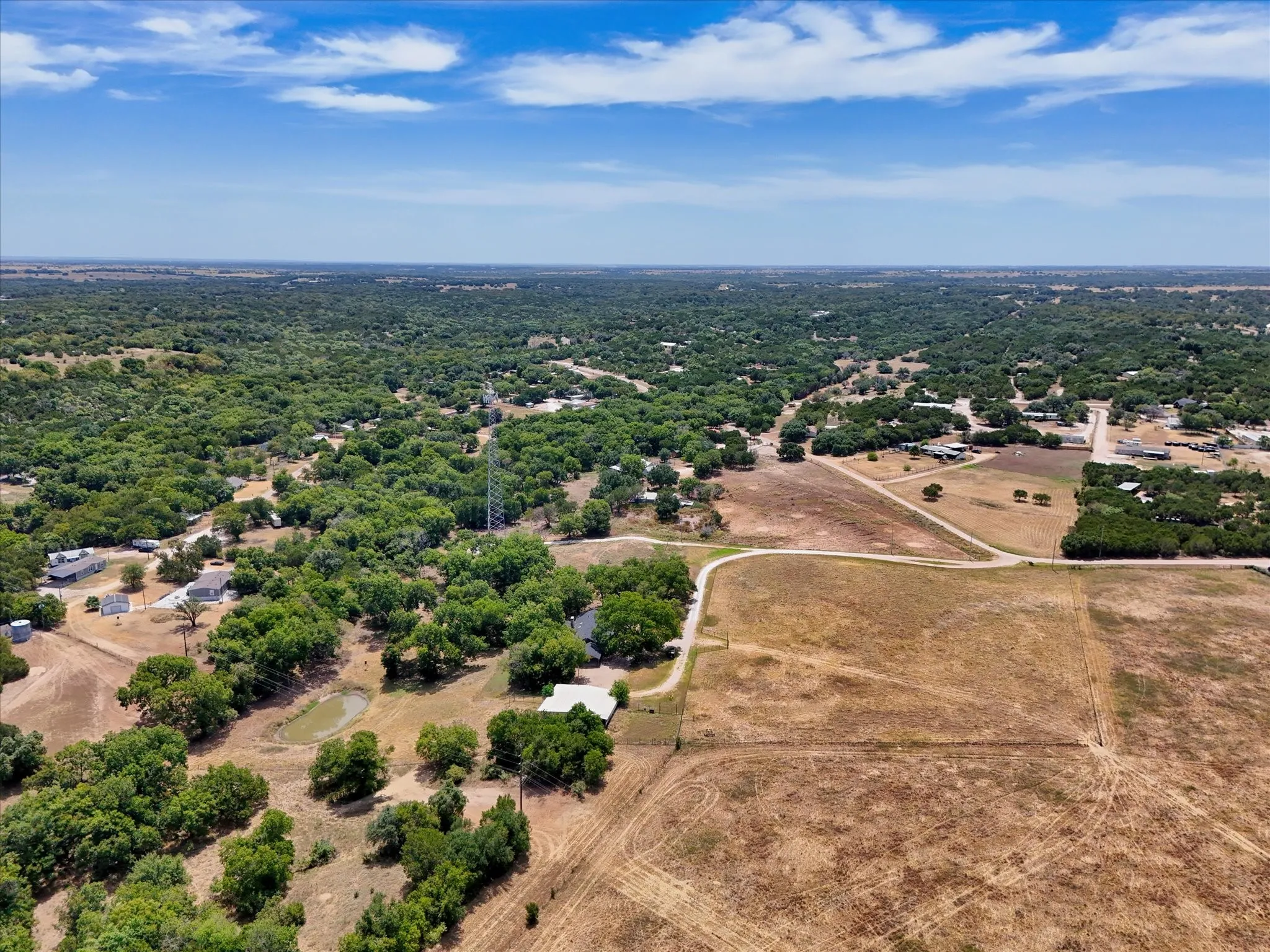 Single Family Residence For Sale in Bosque County , 190 County Road 3198, Valley Mills, Texas 76689, 4 Bedroom, 2 Bathroom, Garage spaces, 2,788 Sqft, built in 1980, mls#21379235, Real Estate Agent in Valley Mills, Homes For Sale in Bosque county, Homes For Sale in Valley Mills, Realtor in Valley Mills Texas, Real Estate Brokerage Independent Realty Texas, Luminita Cordes Realtor