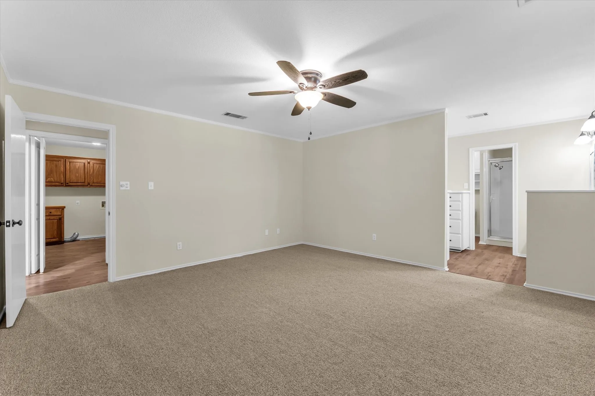Single Family Residence For Sale in Bosque County , 190 County Road 3198, Valley Mills, Texas 76689, 4 Bedroom, 2 Bathroom, Garage spaces, 2,788 Sqft, built in 1980, mls#21379235, Real Estate Agent in Valley Mills, Homes For Sale in Bosque county, Homes For Sale in Valley Mills, Realtor in Valley Mills Texas, Real Estate Brokerage Independent Realty Texas, Luminita Cordes Realtor