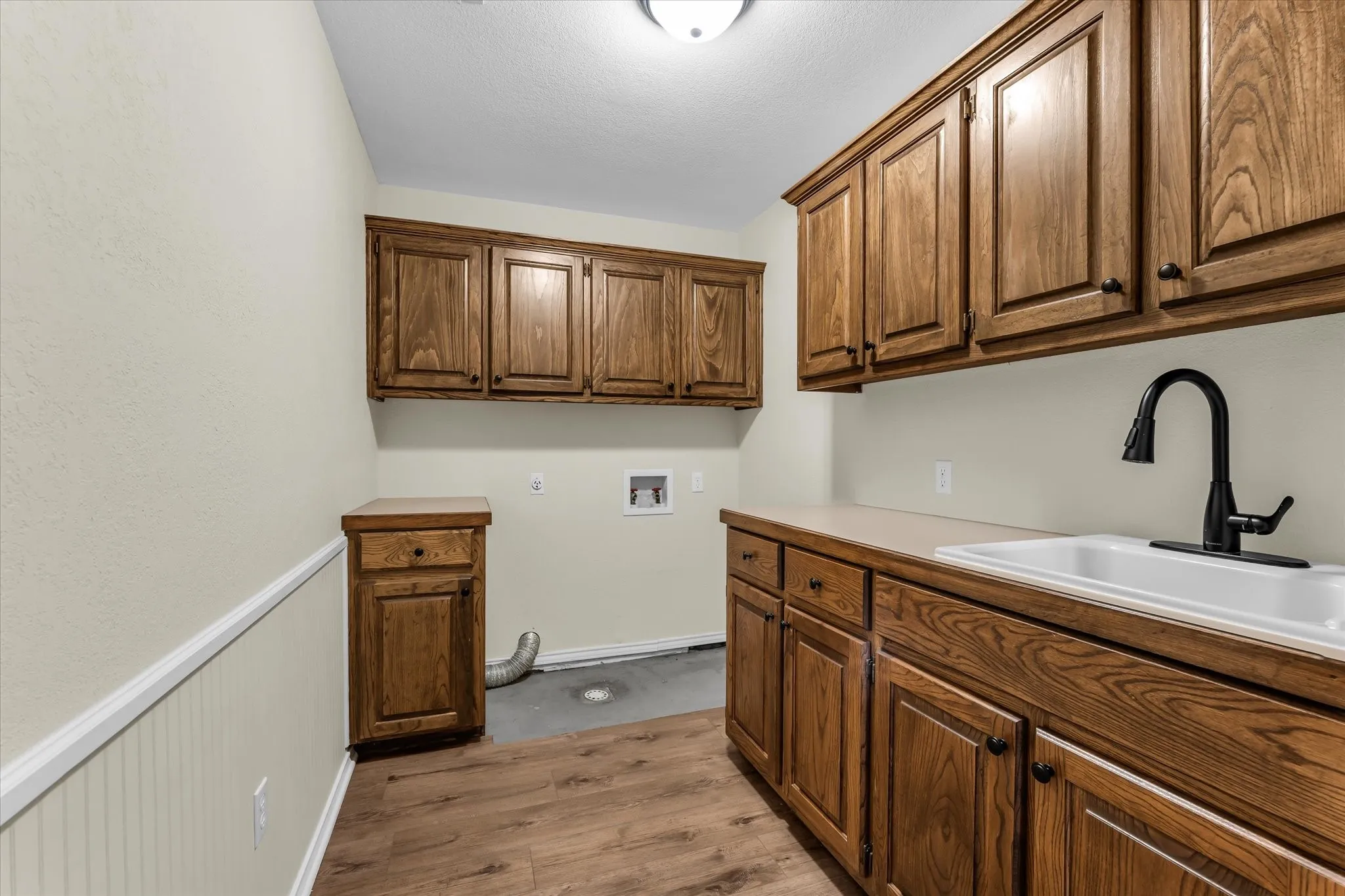 Single Family Residence For Sale in Bosque County , 190 County Road 3198, Valley Mills, Texas 76689, 4 Bedroom, 2 Bathroom, Garage spaces, 2,788 Sqft, built in 1980, mls#21379235, Real Estate Agent in Valley Mills, Homes For Sale in Bosque county, Homes For Sale in Valley Mills, Realtor in Valley Mills Texas, Real Estate Brokerage Independent Realty Texas, Luminita Cordes Realtor