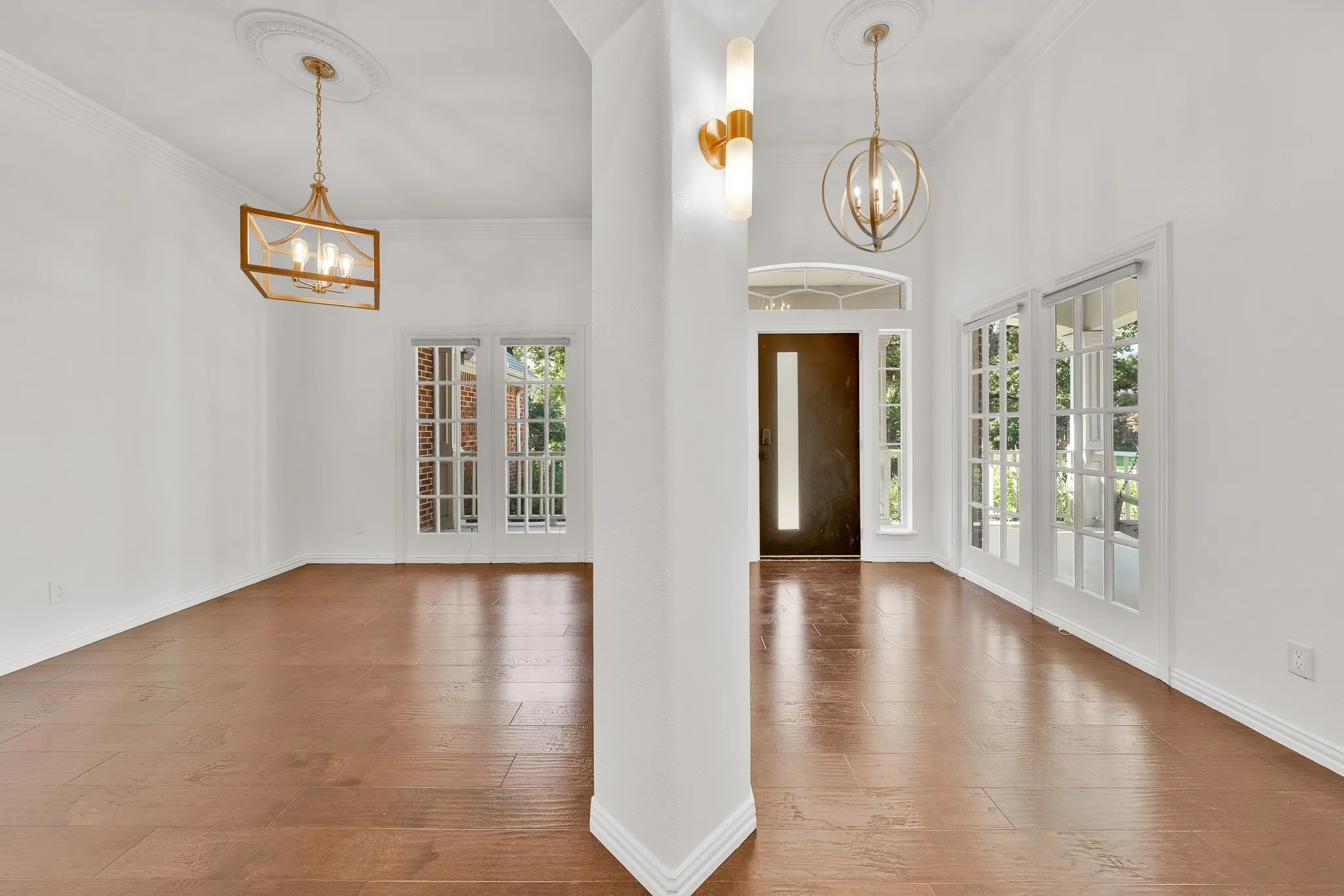 Single Family Residence For Sale in Tarrant County , 2802 Yorkshire Lane, Southlake, Texas 76092, 4 Bedroom, 3 Bathroom, 2 Garage spaces, 3,758 Sqft, built in 1997, mls#21379369, Real Estate Agent in Southlake, Homes For Sale in Tarrant county, Homes For Sale in Southlake, Realtor in Southlake Texas, Real Estate Brokerage Independent Realty Texas, Luminita Cordes Realtor