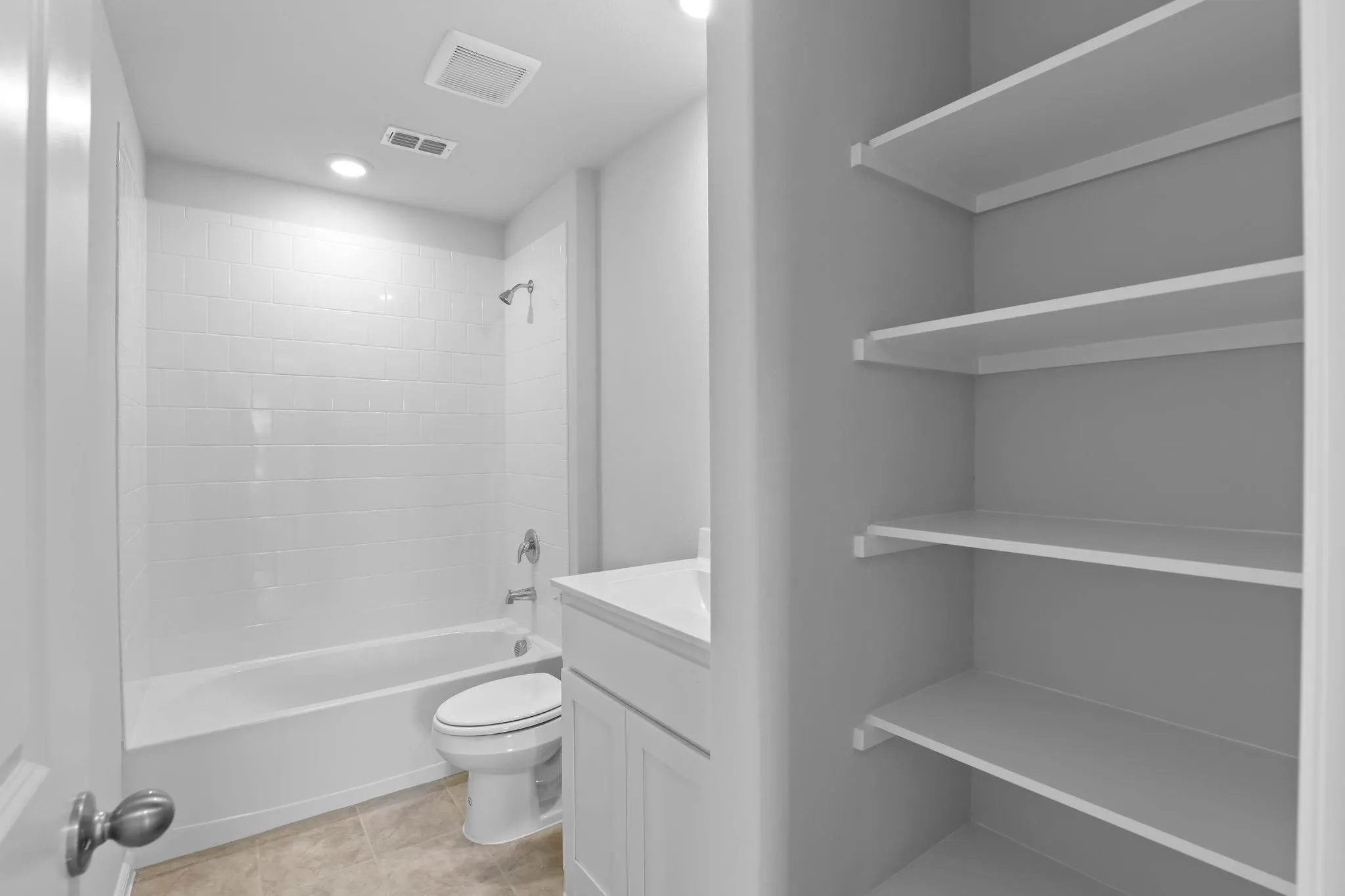 Single Family Residence For Rent in Denton County , 5801 Bull Creek Lane, Denton, Texas 76226, 4 Bedroom, 2 Bathroom, 2 Garage spaces, 1,736 Sqft, built in 2023, mls#21342438, Real Estate Agent in Denton, Homes For Rent in Denton county, Homes For Rent in Denton, Realtor in Denton Texas, Real Estate Brokerage Independent Realty Texas, Luminita Cordes Realtor