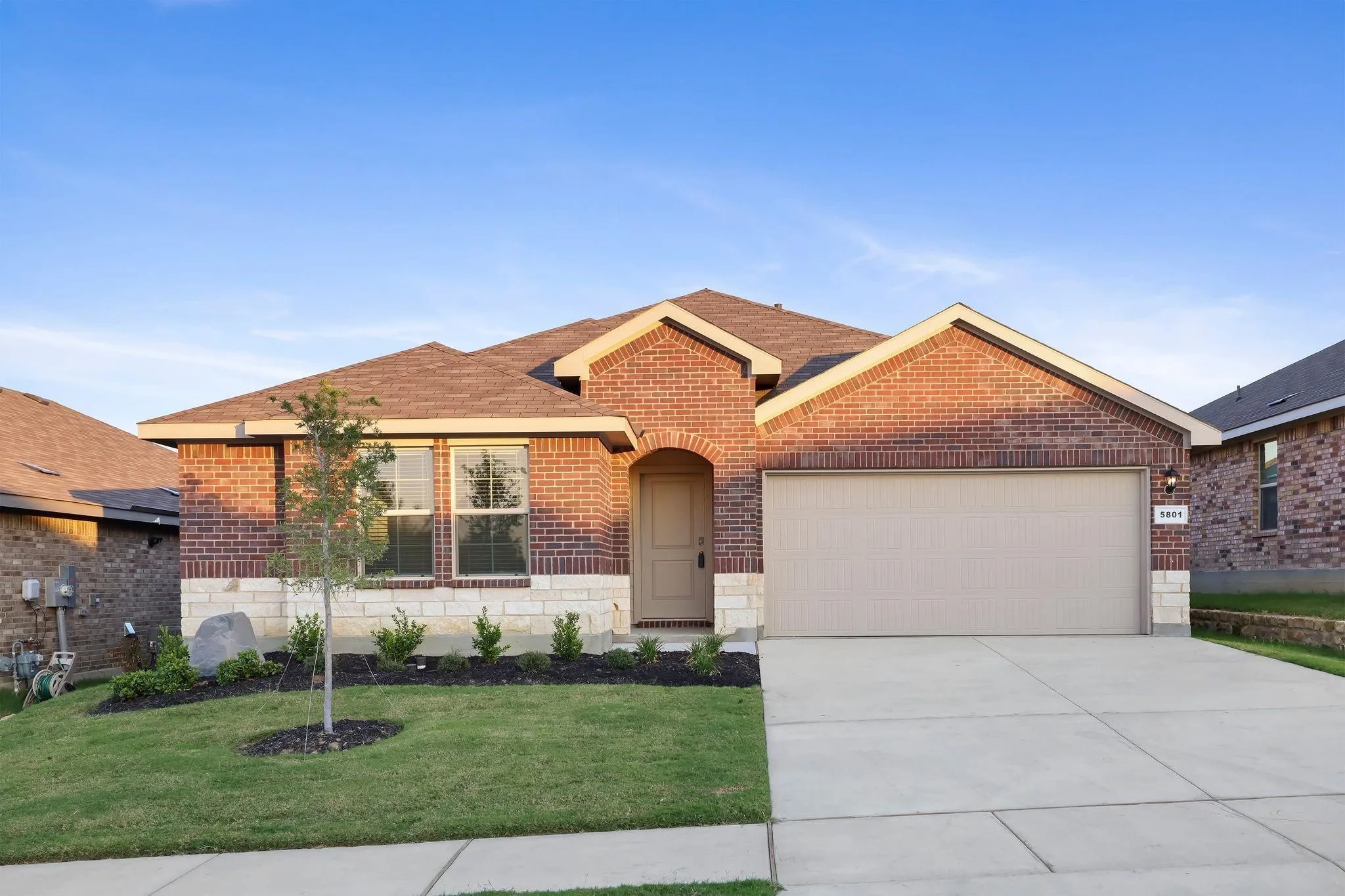 Single Family Residence For Rent in Denton County , 5801 Bull Creek Lane, Denton, Texas 76226, 4 Bedroom, 2 Bathroom, 2 Garage spaces, 1,736 Sqft, built in 2023, mls#21342438, Real Estate Agent in Denton, Homes For Rent in Denton county, Homes For Rent in Denton, Realtor in Denton Texas, Real Estate Brokerage Independent Realty Texas, Luminita Cordes Realtor