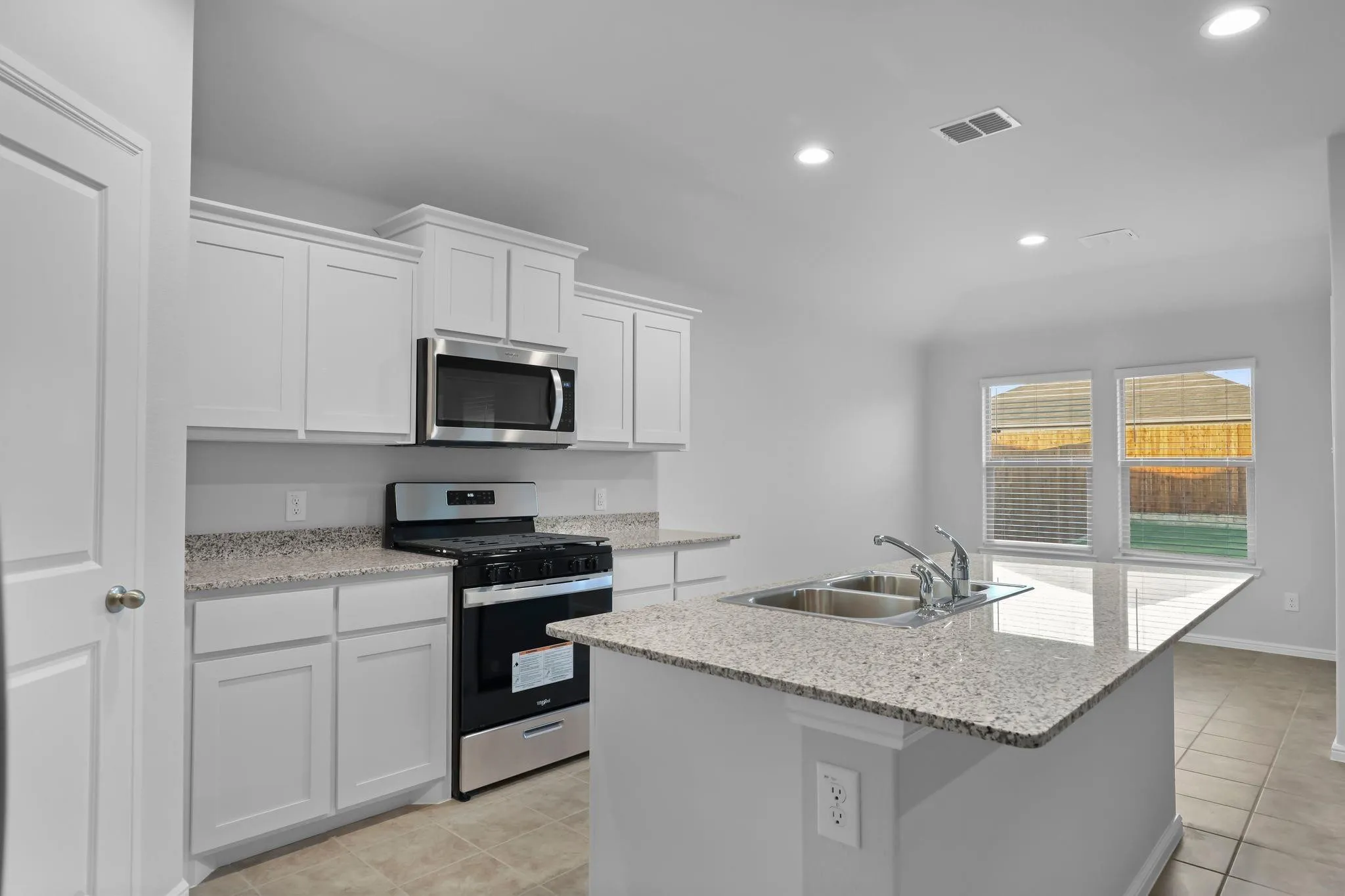 Single Family Residence For Rent in Denton County , 5801 Bull Creek Lane, Denton, Texas 76226, 4 Bedroom, 2 Bathroom, 2 Garage spaces, 1,736 Sqft, built in 2023, mls#21342438, Real Estate Agent in Denton, Homes For Rent in Denton county, Homes For Rent in Denton, Realtor in Denton Texas, Real Estate Brokerage Independent Realty Texas, Luminita Cordes Realtor