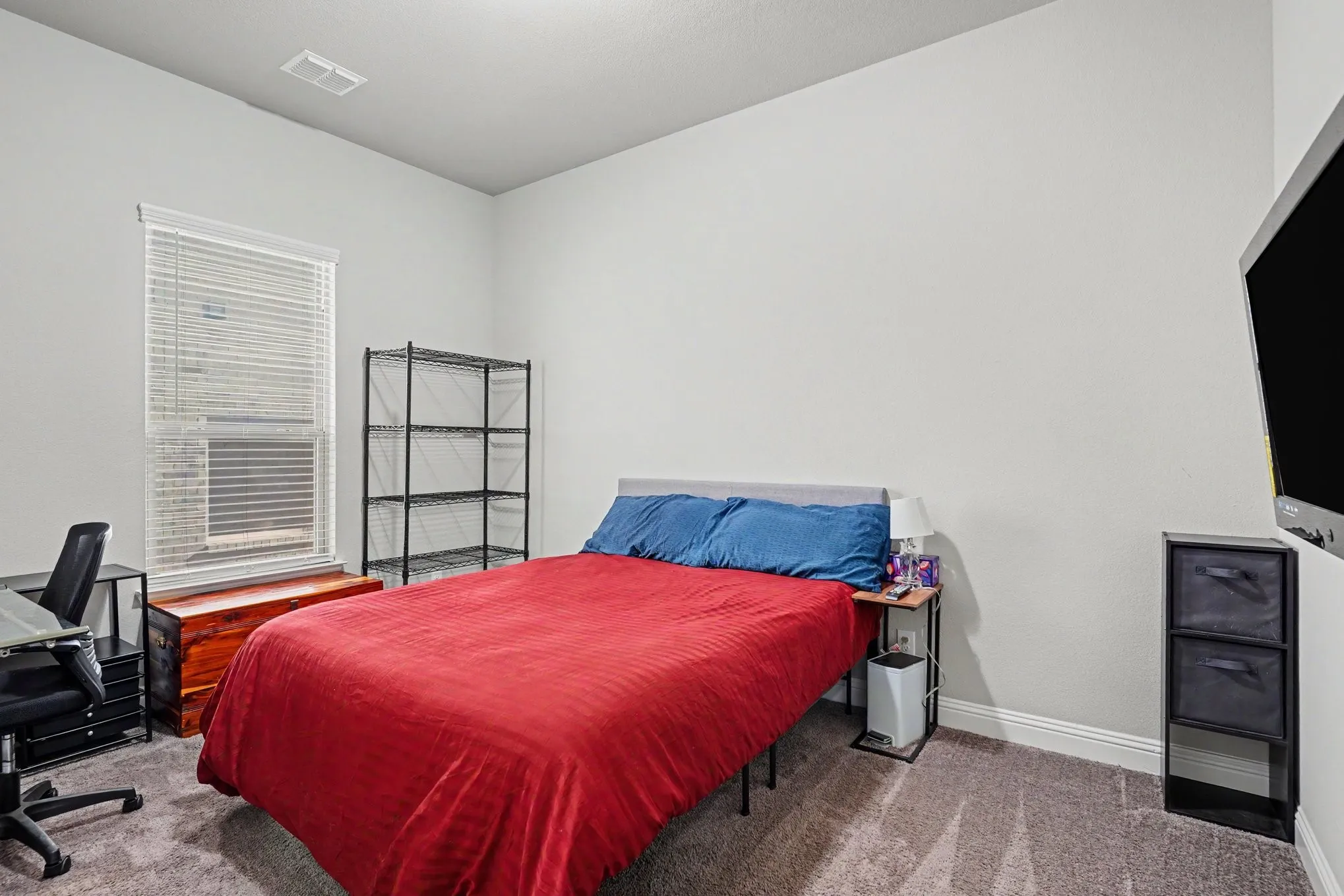 Single Family Residence For Sale in Tarrant County , 646 Harris Ridge Drive, Arlington, Texas 76002, 4 Bedroom, 3 Bathroom, 2 Garage spaces, 2,530 Sqft, built in 2018, mls#21380015, Real Estate Agent in Arlington, Homes For Sale in Tarrant county, Homes For Sale in Arlington, Realtor in Arlington Texas, Real Estate Brokerage Independent Realty Texas, Luminita Cordes Realtor