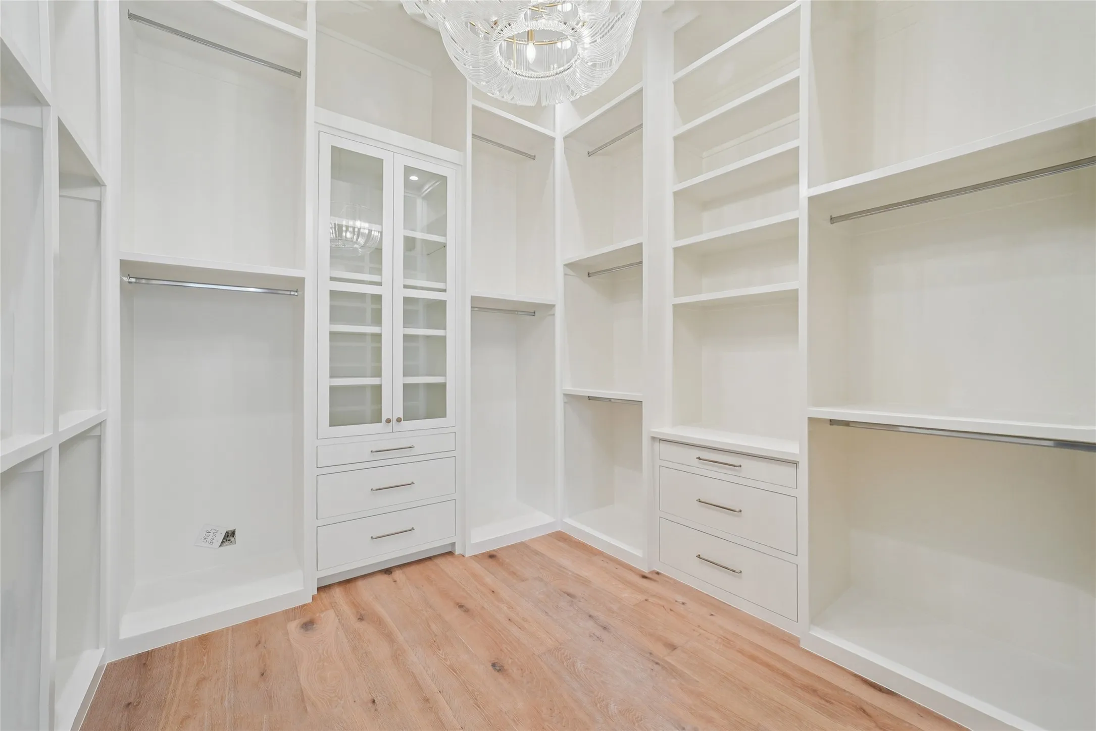 Single Family Residence For Sale in Dallas County , 5945 Royal Crest Drive, Dallas, Texas 75230, 5 Bedroom, 7 Bathroom, 3 Garage spaces, 6,083 Sqft, built in 2026, mls#21379895, Real Estate Agent in Dallas, Homes For Sale in Dallas county, Homes For Sale in Dallas, Realtor in Dallas Texas, Real Estate Brokerage Independent Realty Texas, Luminita Cordes Realtor