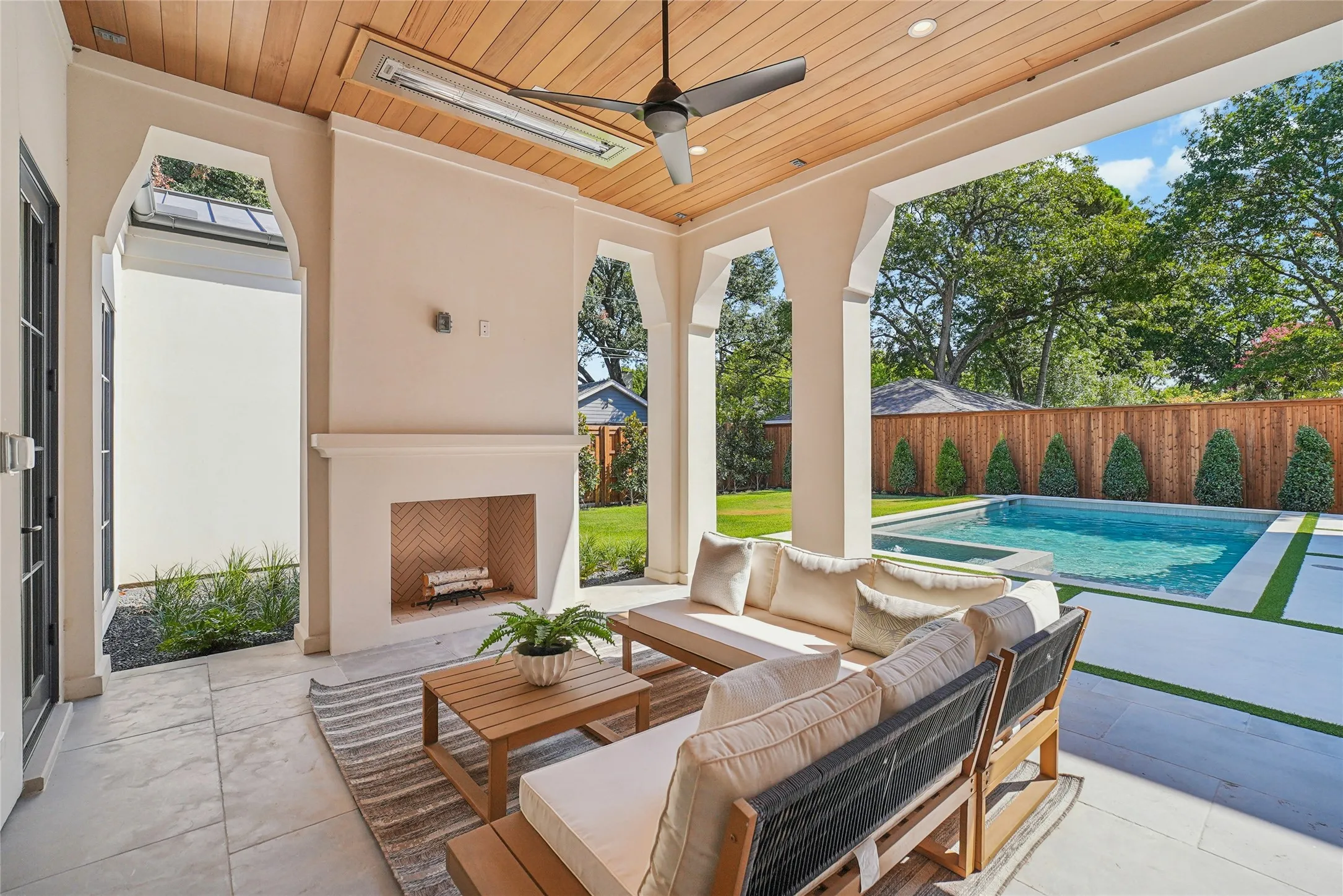 Single Family Residence For Sale in Dallas County , 6031 Lupton Drive, Dallas, Texas 75225, 5 Bedroom, 7 Bathroom, 3 Garage spaces, 7,009 Sqft, built in 2025, mls#21379887, Real Estate Agent in Dallas, Homes For Sale in Dallas county, Homes For Sale in Dallas, Realtor in Dallas Texas, Real Estate Brokerage Independent Realty Texas, Luminita Cordes Realtor