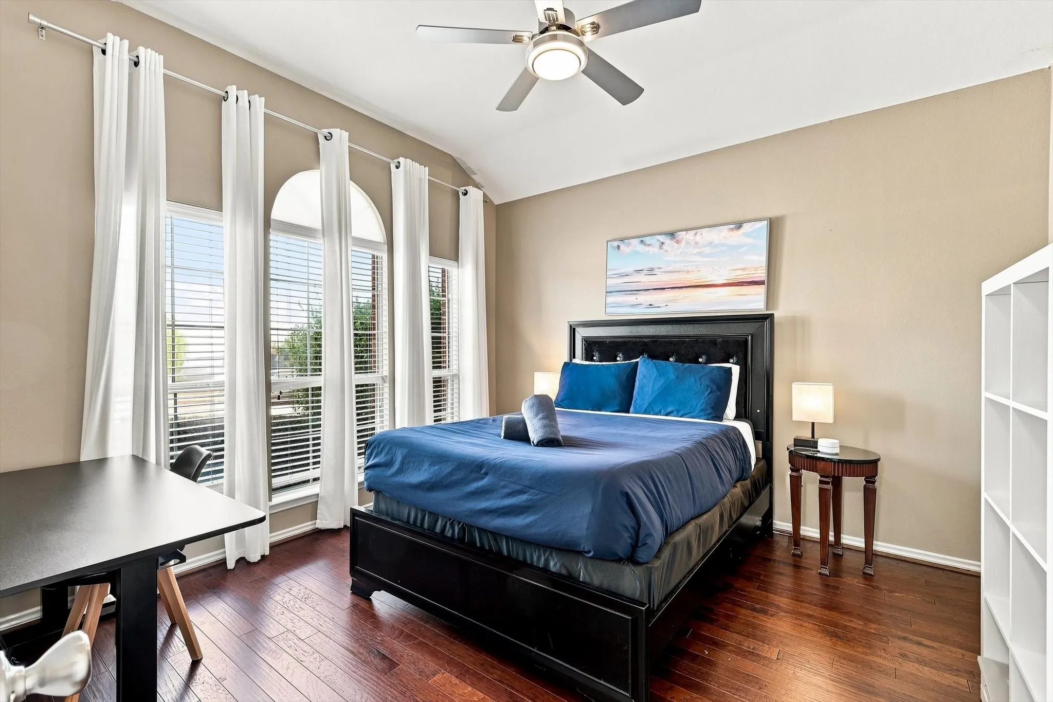 Single Family Residence For Sale in Collin County , 335 Linhurst Drive, Murphy, Texas 75094, 4 Bedroom, 3 Bathroom, 2 Garage spaces, 2,595 Sqft, built in 2001, mls#21380021, Real Estate Agent in Murphy, Homes For Sale in Collin county, Homes For Sale in Murphy, Realtor in Murphy Texas, Real Estate Brokerage Independent Realty Texas, Luminita Cordes Realtor