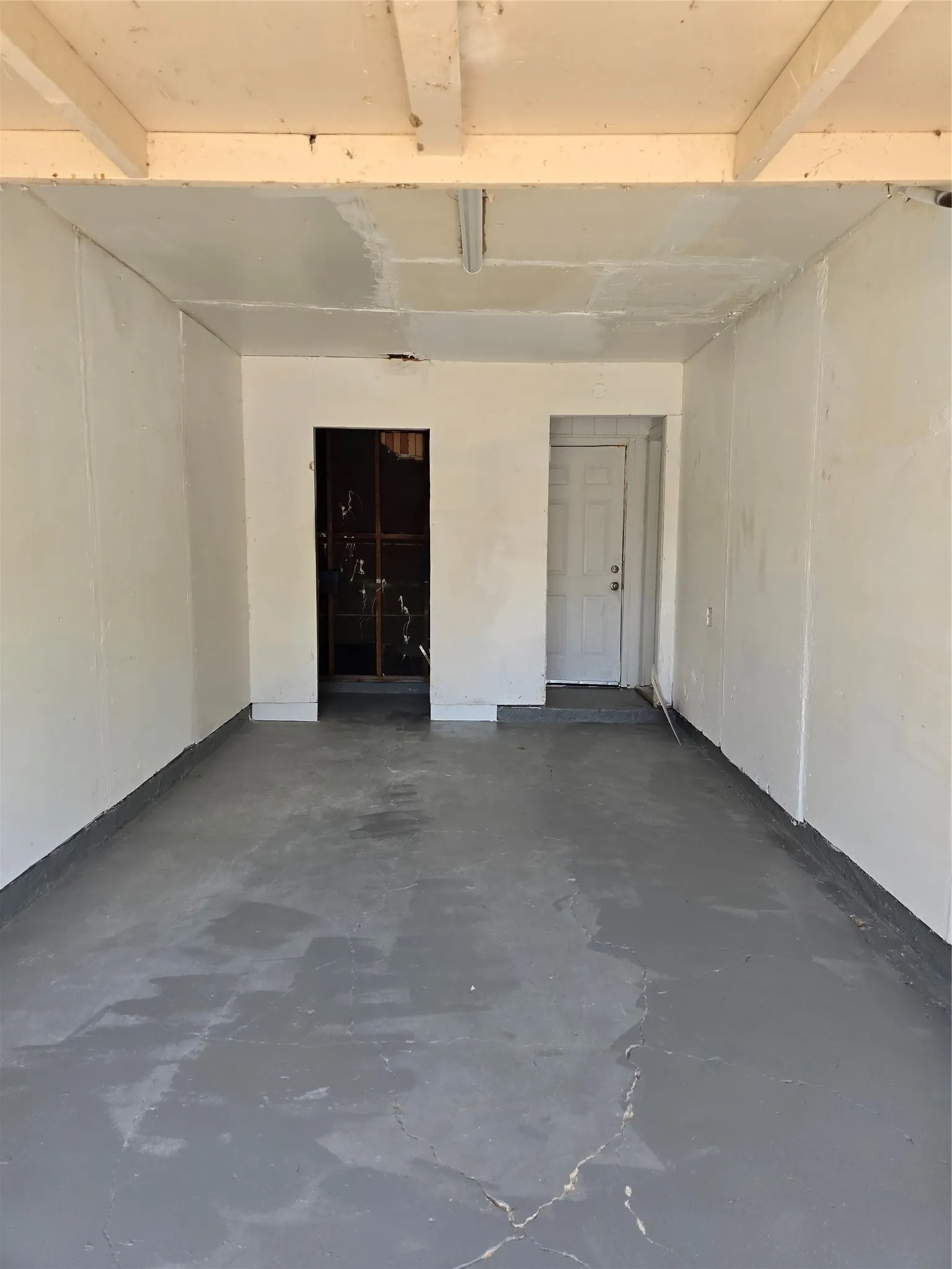 Single Family Residence For Rent in Dallas County , 409 Monica Drive, Garland, Texas 75041, 3 Bedroom, 1 Bathroom, 1 Garage spaces, 894 Sqft, built in 1958, mls#21380023, Real Estate Agent in Garland, Homes For Rent in Dallas county, Homes For Rent in Garland, Realtor in Garland Texas, Real Estate Brokerage Independent Realty Texas, Luminita Cordes Realtor